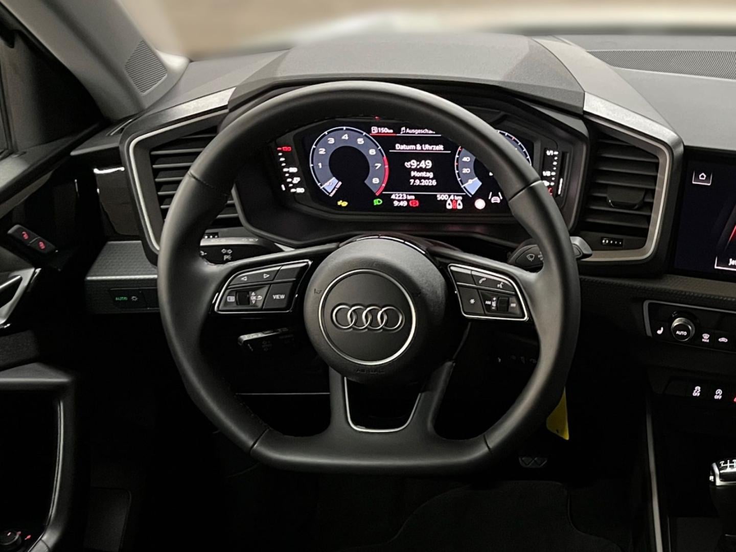 Bild über Audi A1 allstreet 30 TFSI Schaltgetriebe - für weitere Informationen kontaktieren Sie den Audi Partner