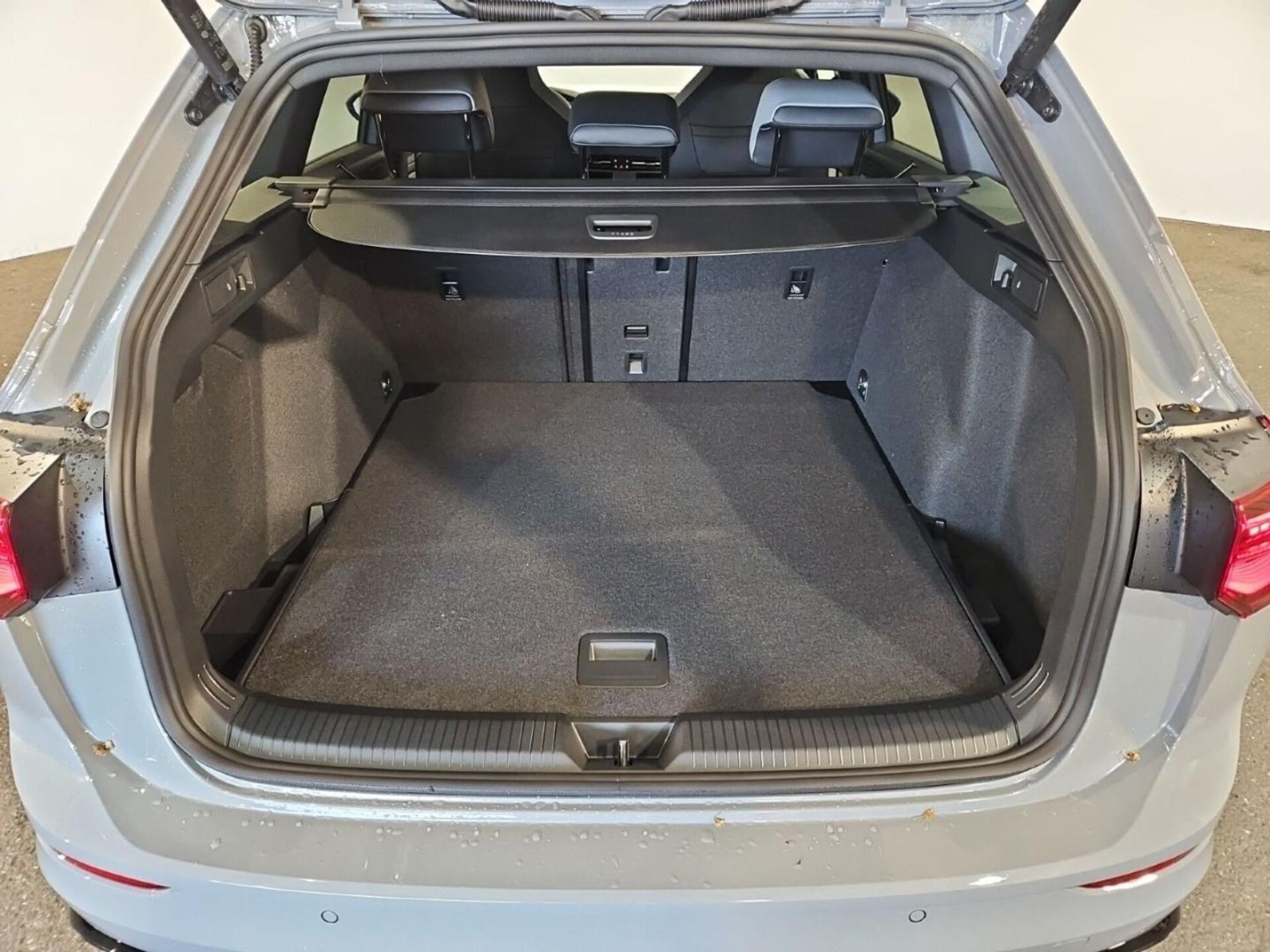 Volkswagen Golf Variant R-Line