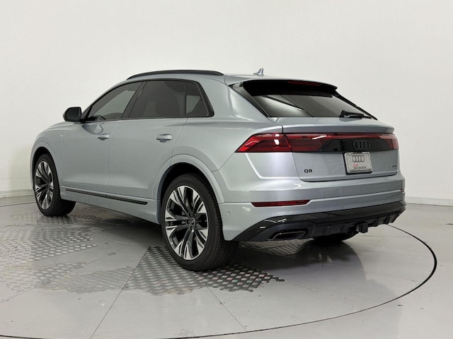 2026 Audi Q8