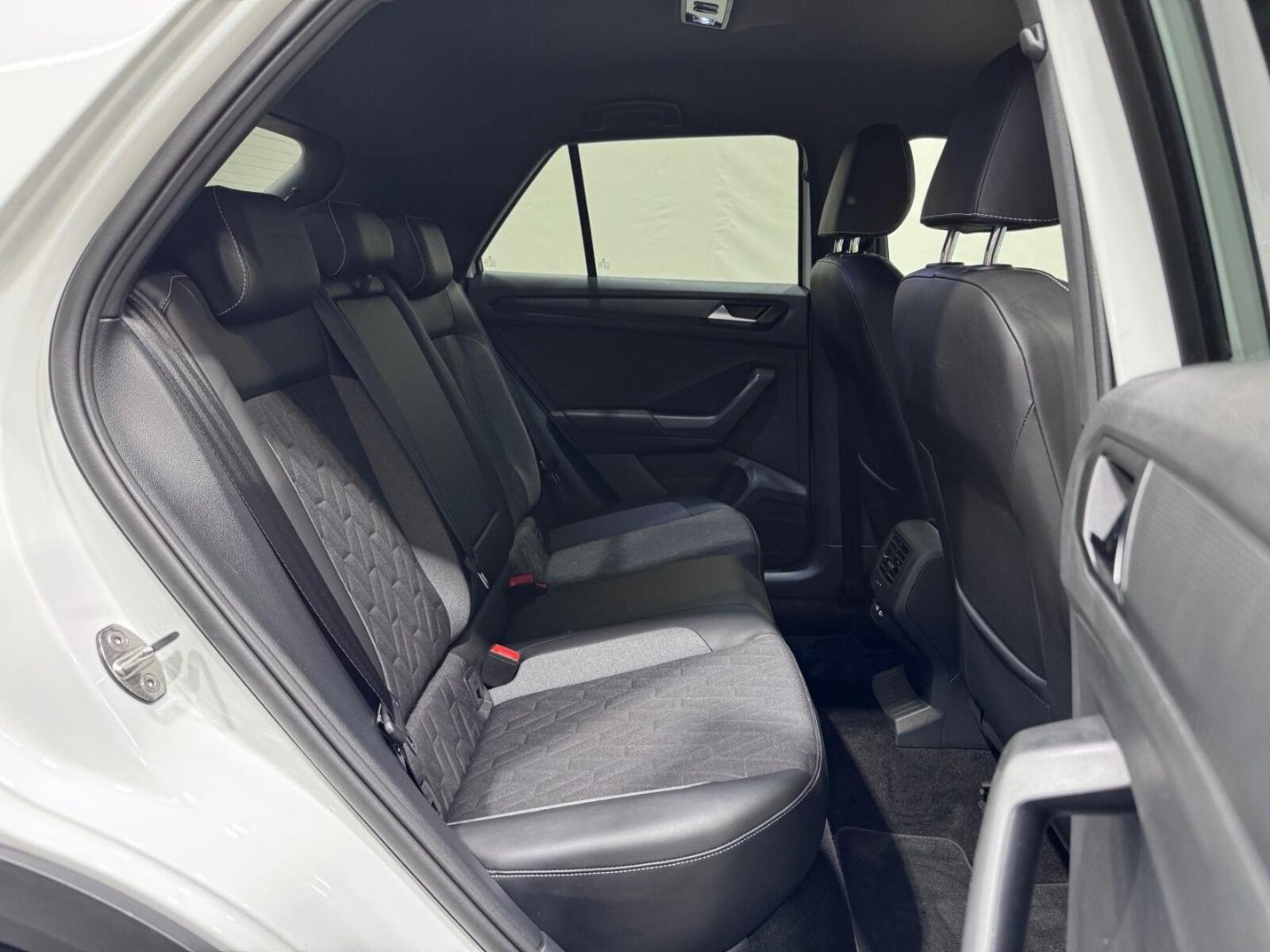 Volkswagen T-Roc – Bild 23