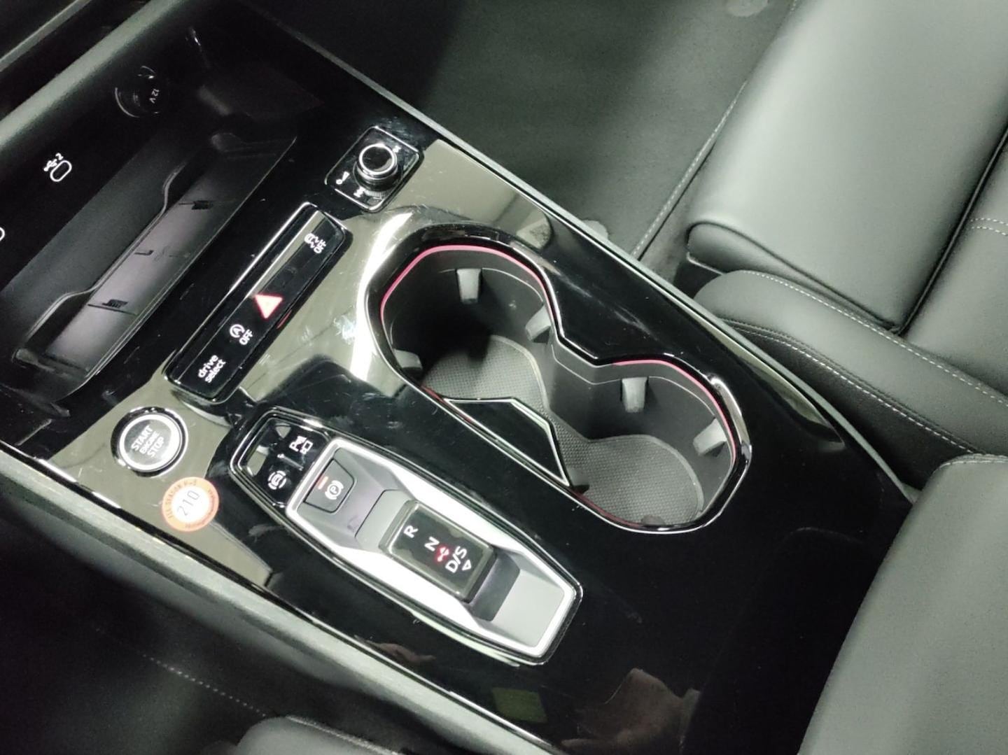 Bild über Audi A5 Avant TFSI quattro S tronic - für weitere Informationen kontaktieren Sie den Audi Partner