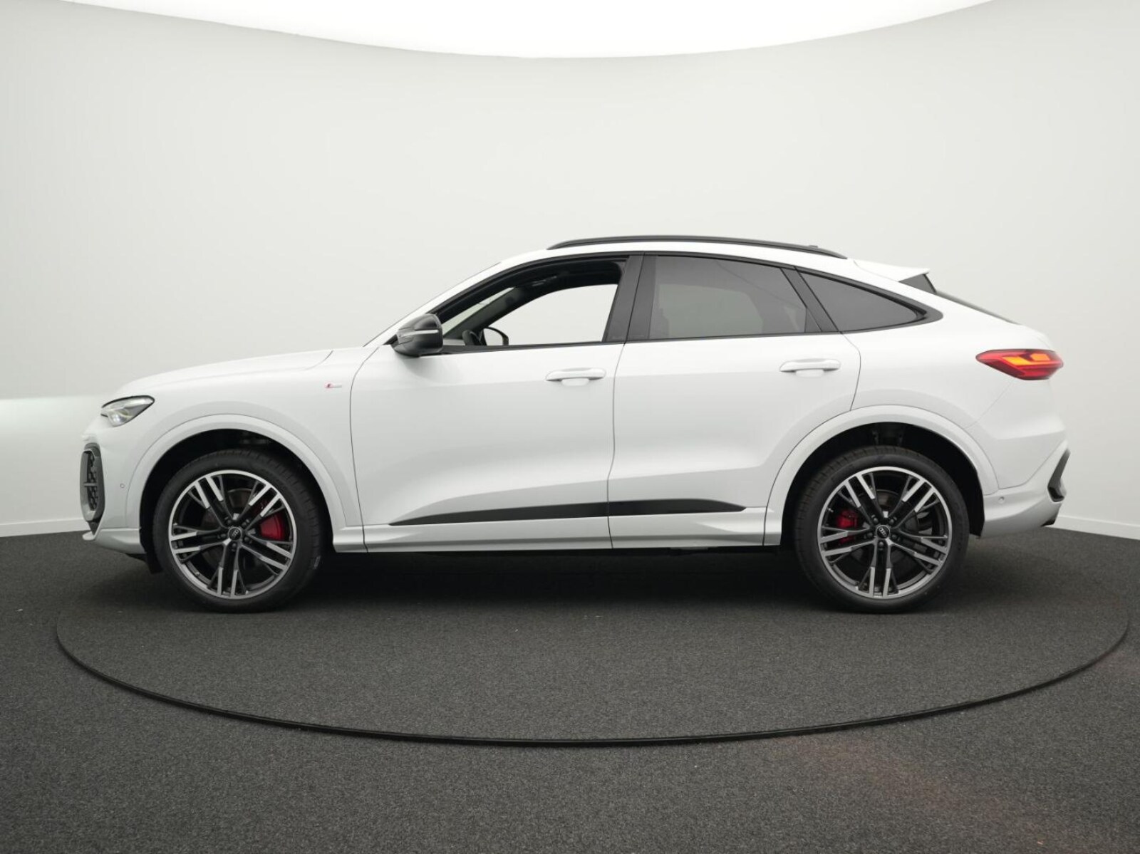 Audi Q5 Sportback – Bild 14