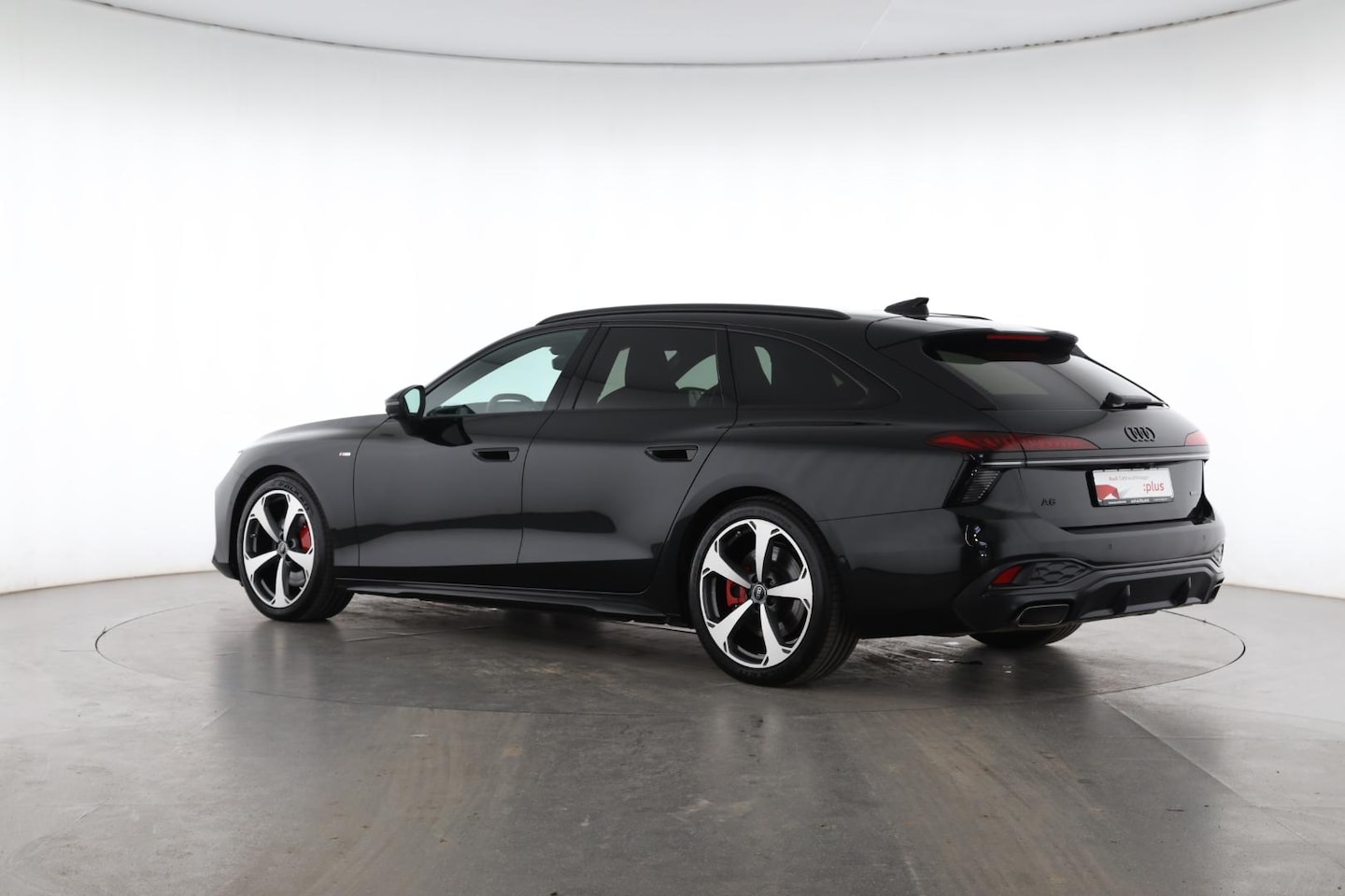 Bild über Audi A6 Avant TFSI quattro 270 kW S tronic - für weitere Informationen kontaktieren Sie den Audi Partner