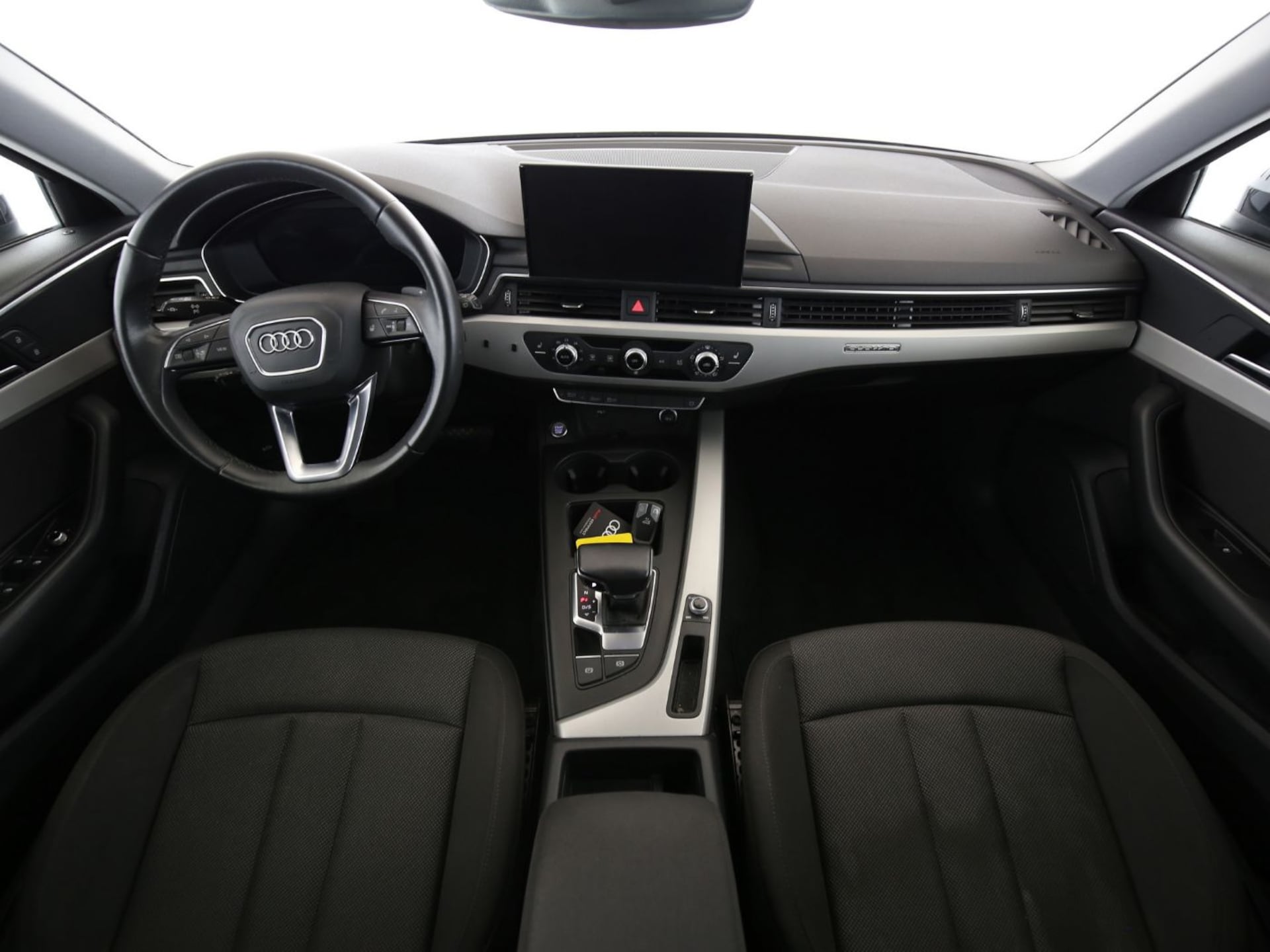 Audi A4 Avant S line