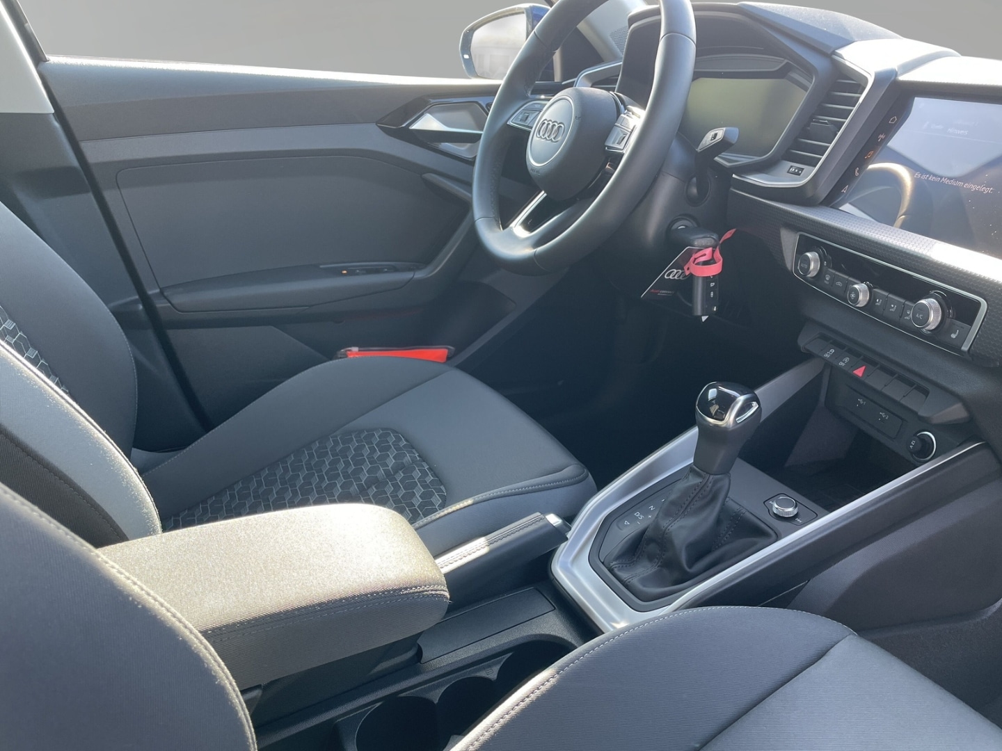 Bild über Audi A1 Sportback advanced 35 TFSI S tronic - für weitere Informationen kontaktieren Sie den Audi Partner