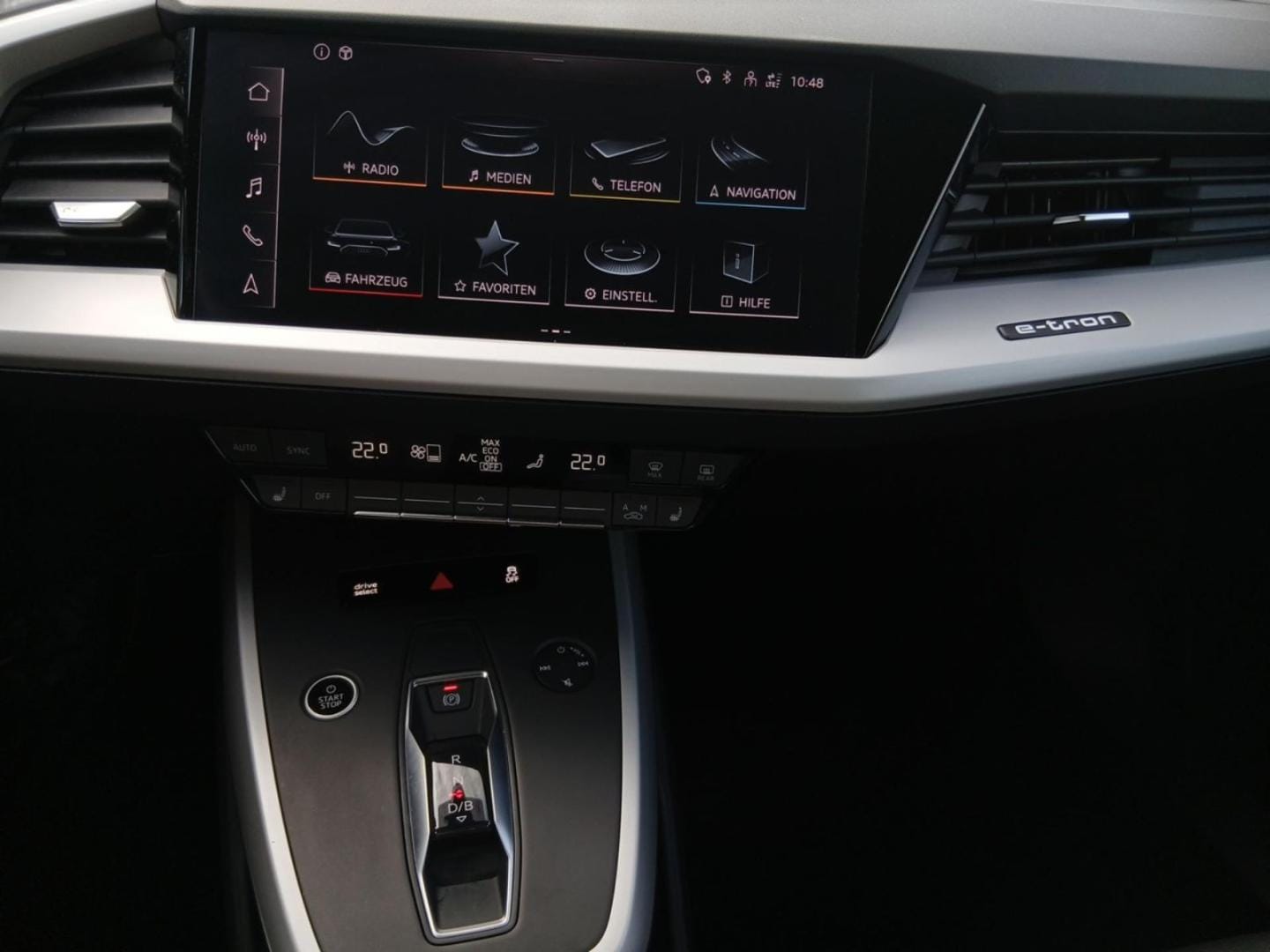 Bild über Audi Q4 Sportback e-tron 35 e-tron - für weitere Informationen kontaktieren Sie den Audi Partner