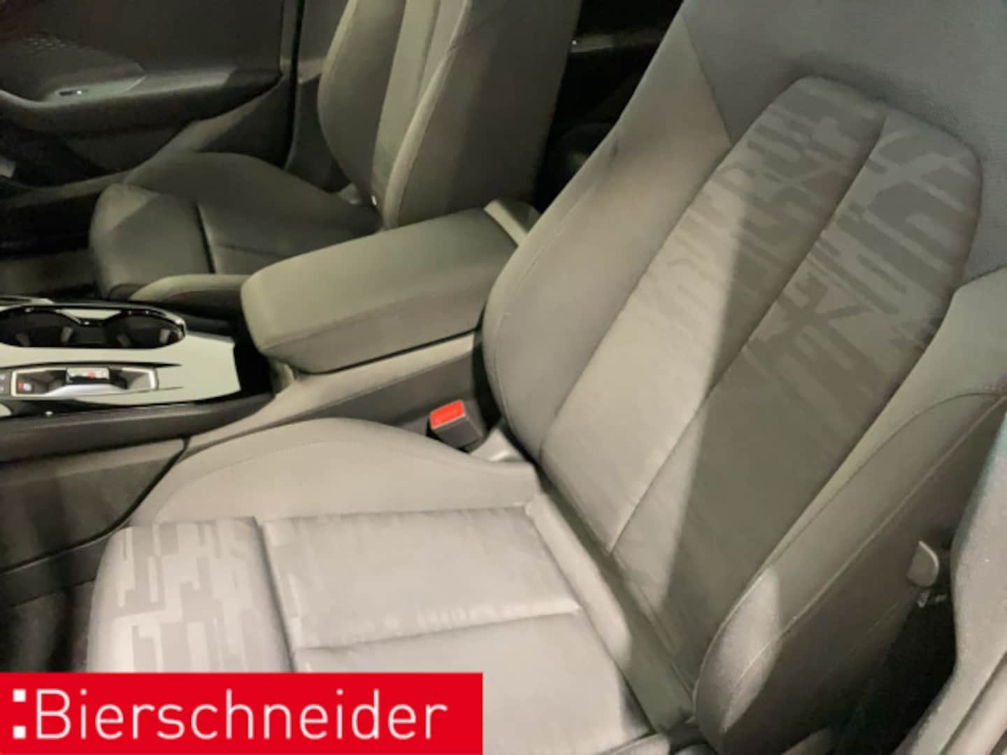 Bild über Audi A5 Avant TFSI quattro S tronic - für weitere Informationen kontaktieren Sie den Audi Partner