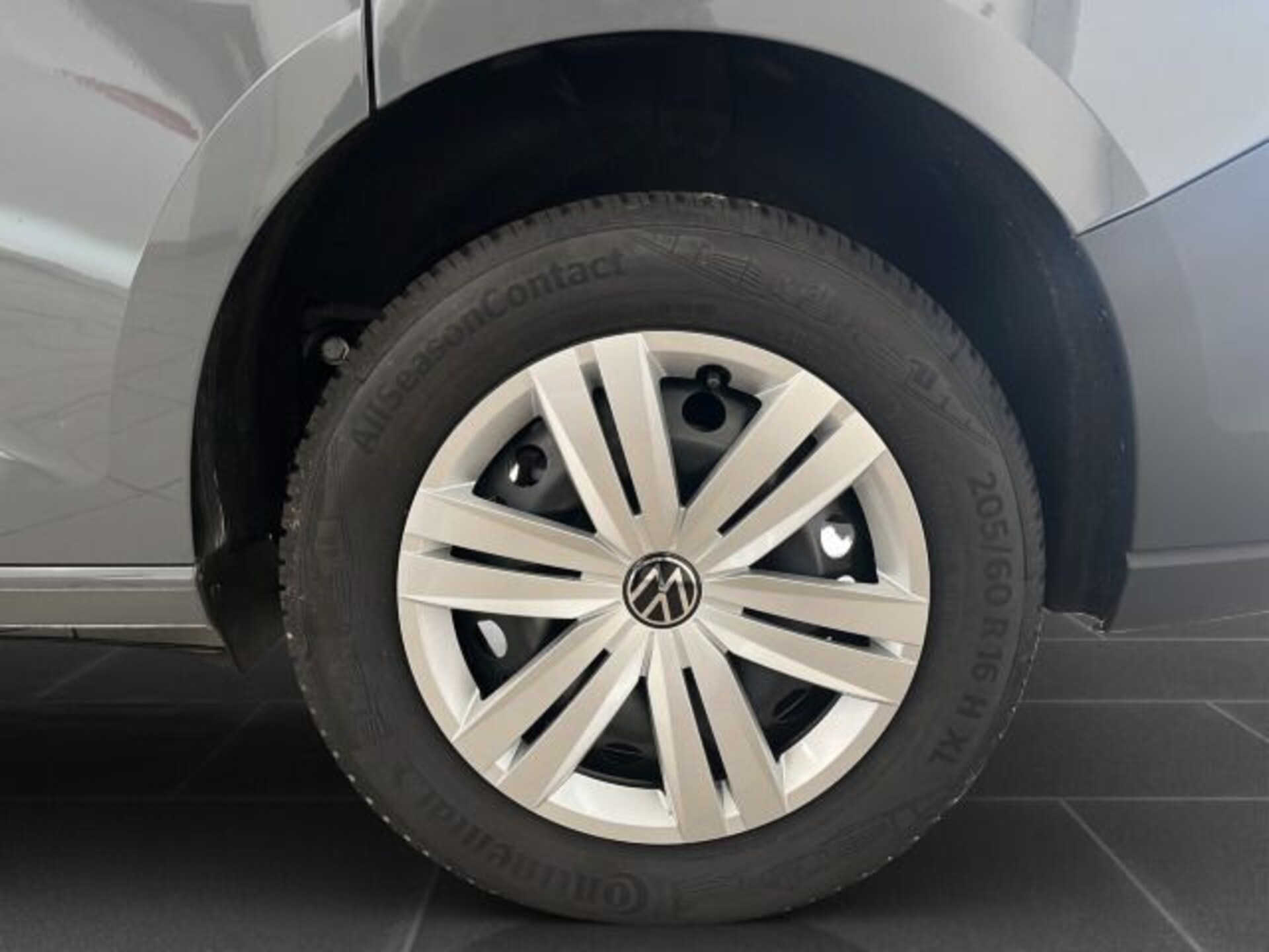 Volkswagen Caddy Basis-Modell