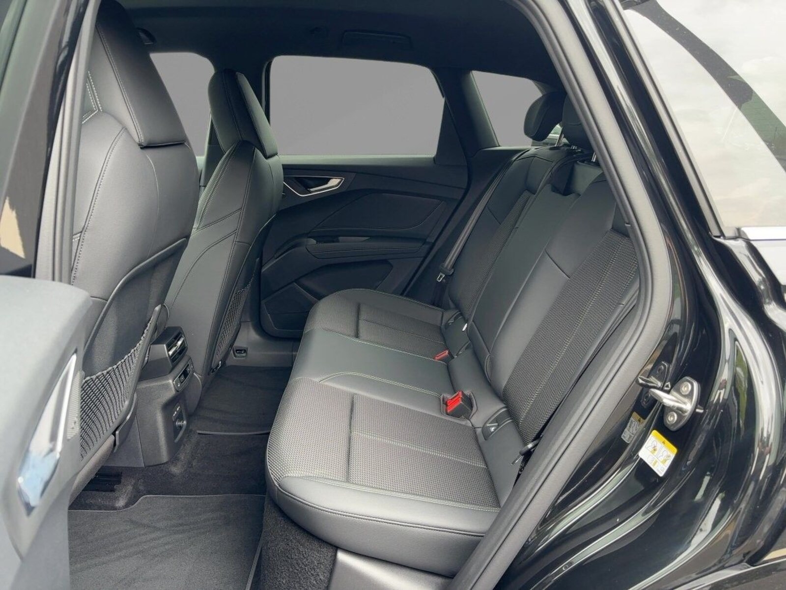 Audi Q4 e-tron – Bild 8