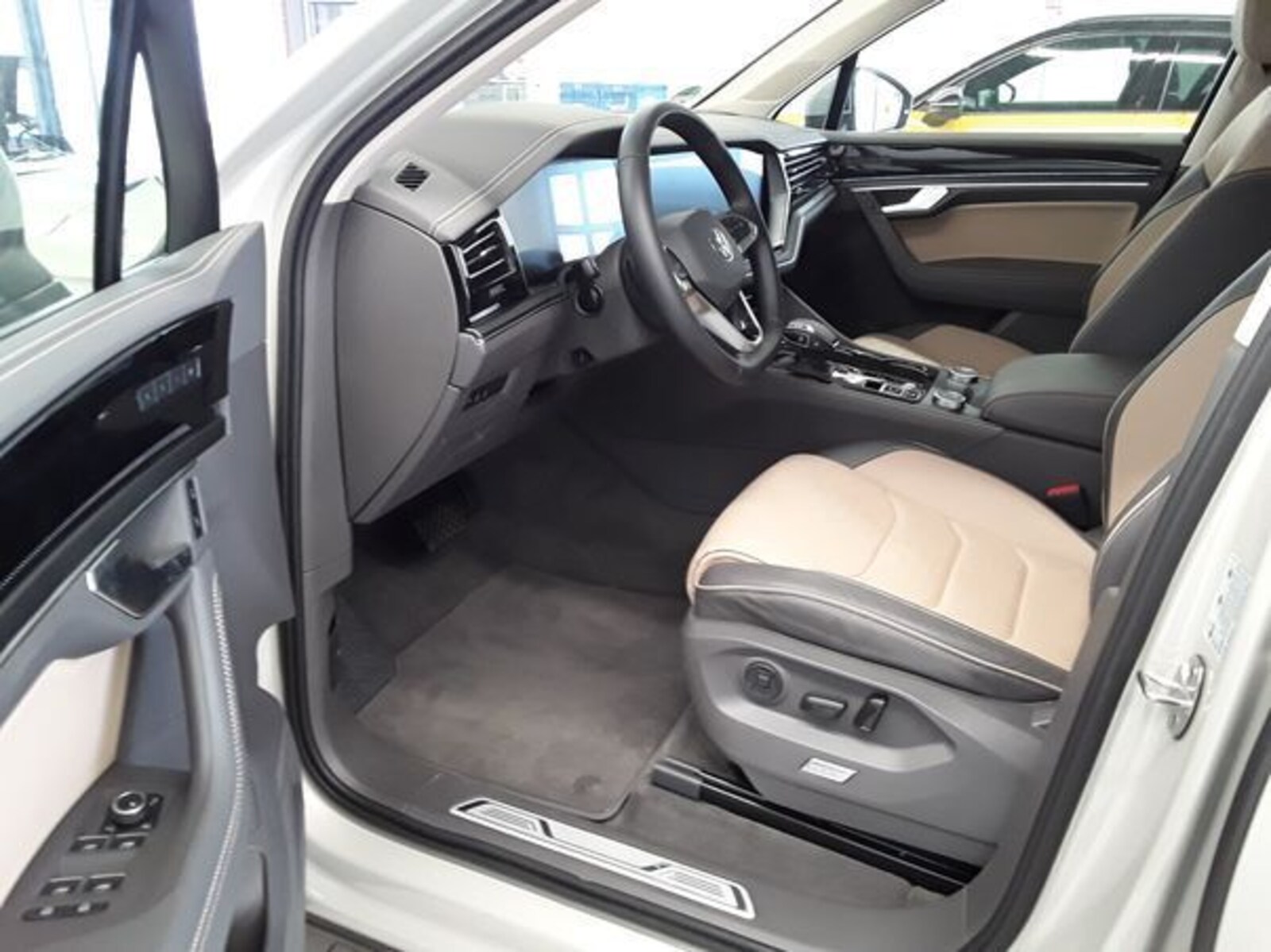 Volkswagen Touareg – Bild 6