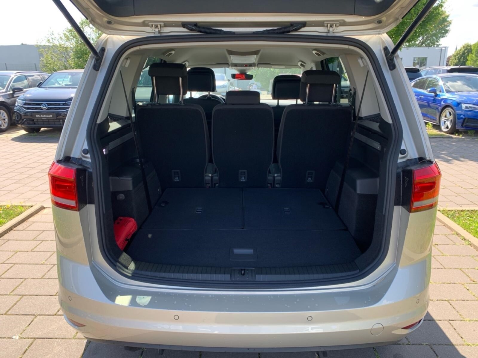 Volkswagen Touran – Bild 12