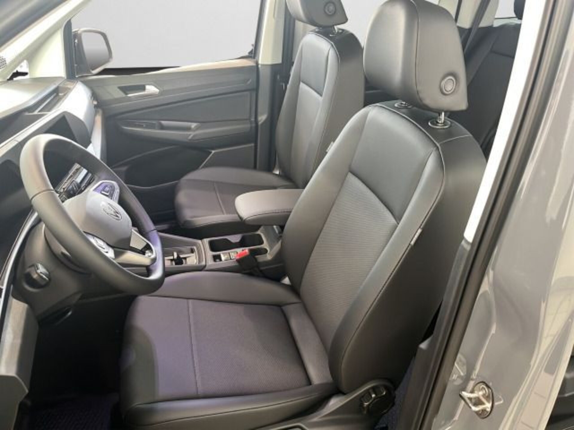 Volkswagen Caddy Basis-Modell
