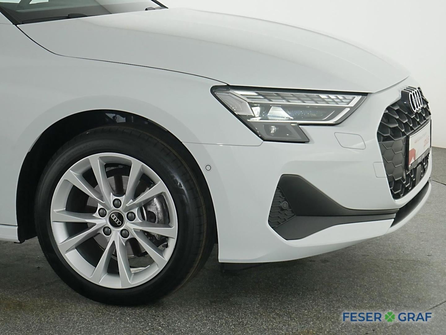 Bild über Audi A3 Limousine 30 TDI Schaltgetriebe - für weitere Informationen kontaktieren Sie den Audi Partner