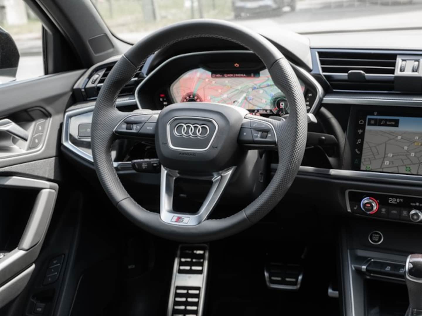 Bild über Audi Q3 S line 35 TFSI S tronic - für weitere Informationen kontaktieren Sie den Audi Partner