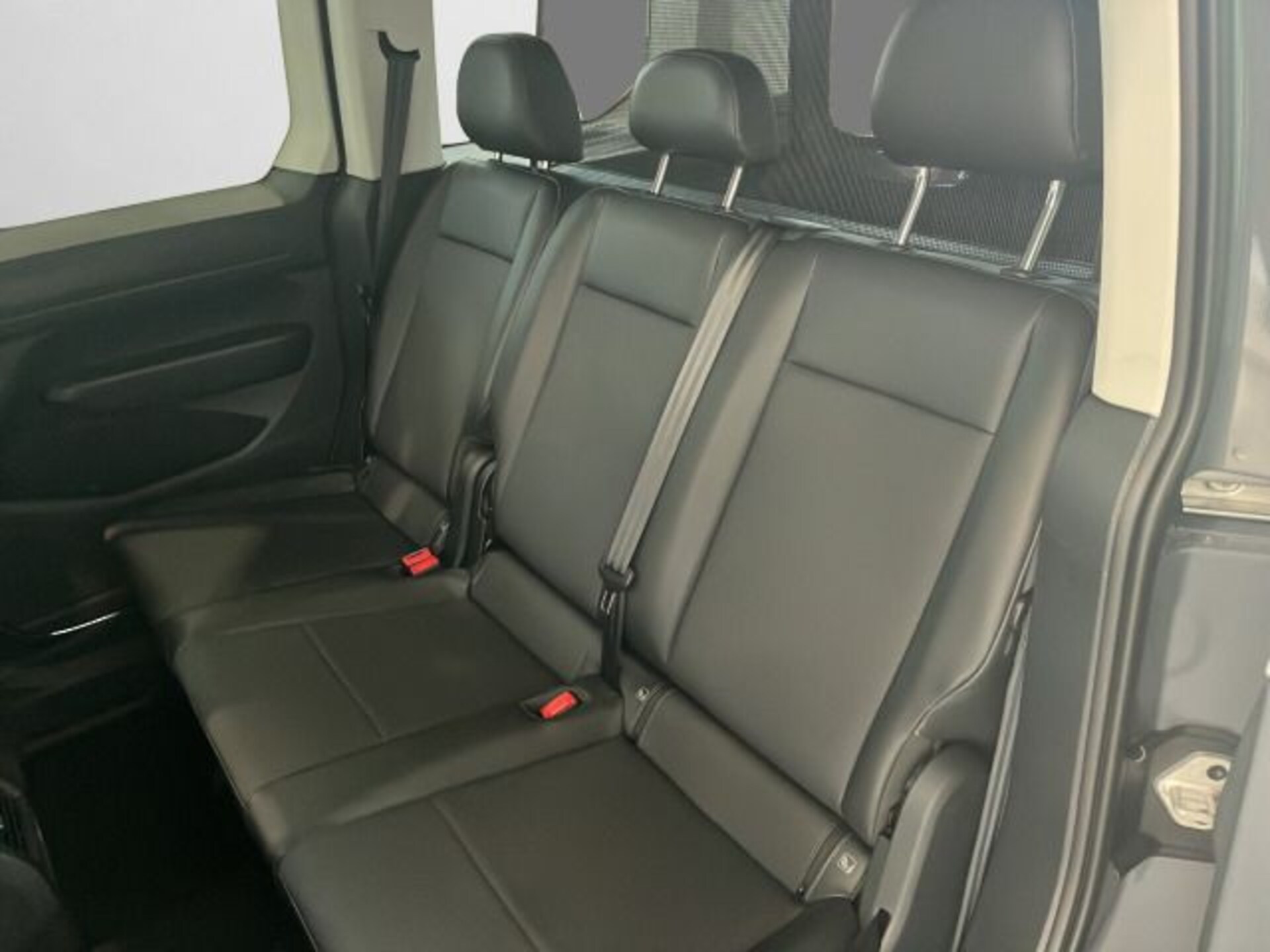 Volkswagen Caddy Basis-Modell