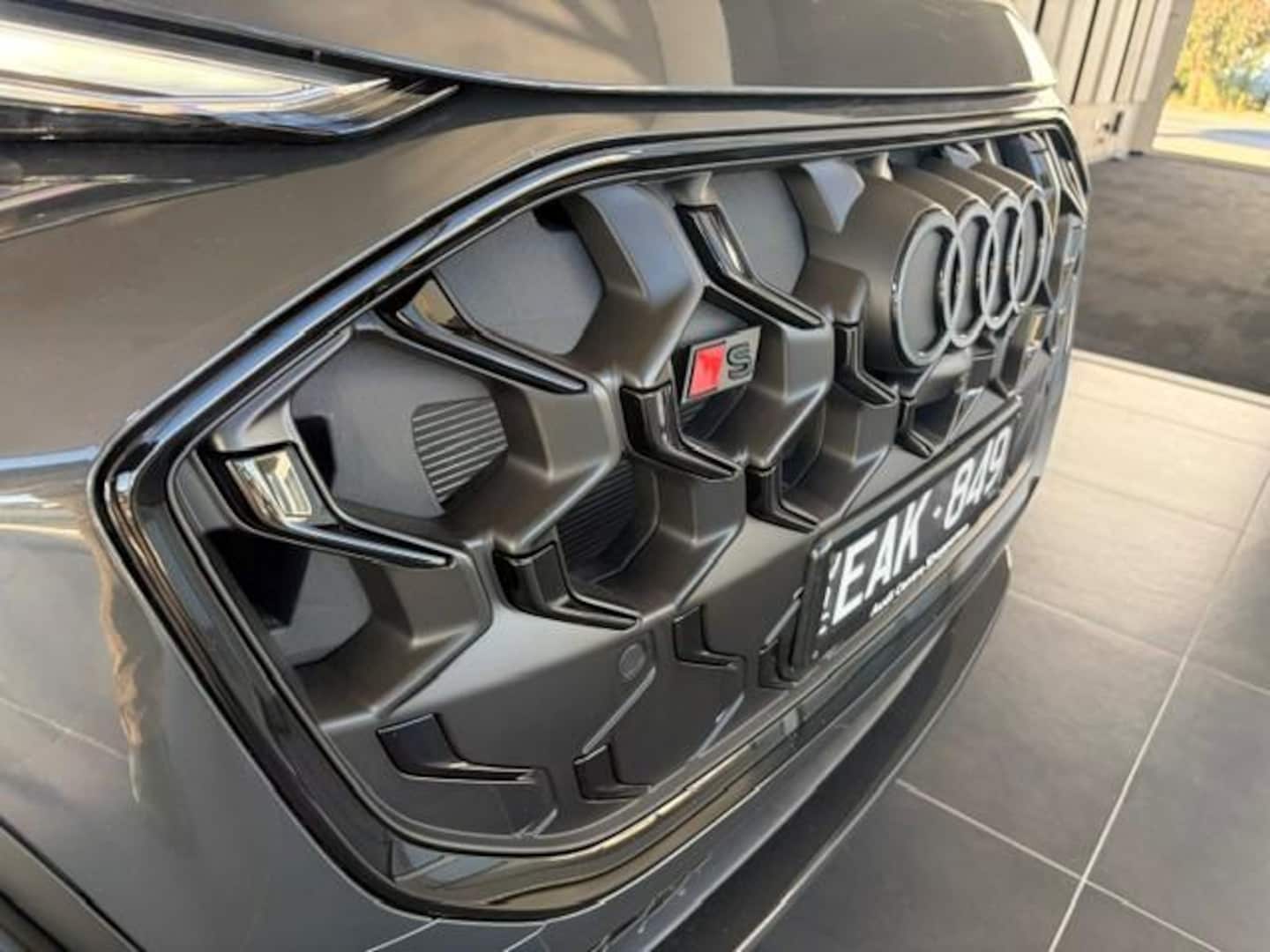 Image about Audi SQ5 SUV TFSI 270 kW edition one
