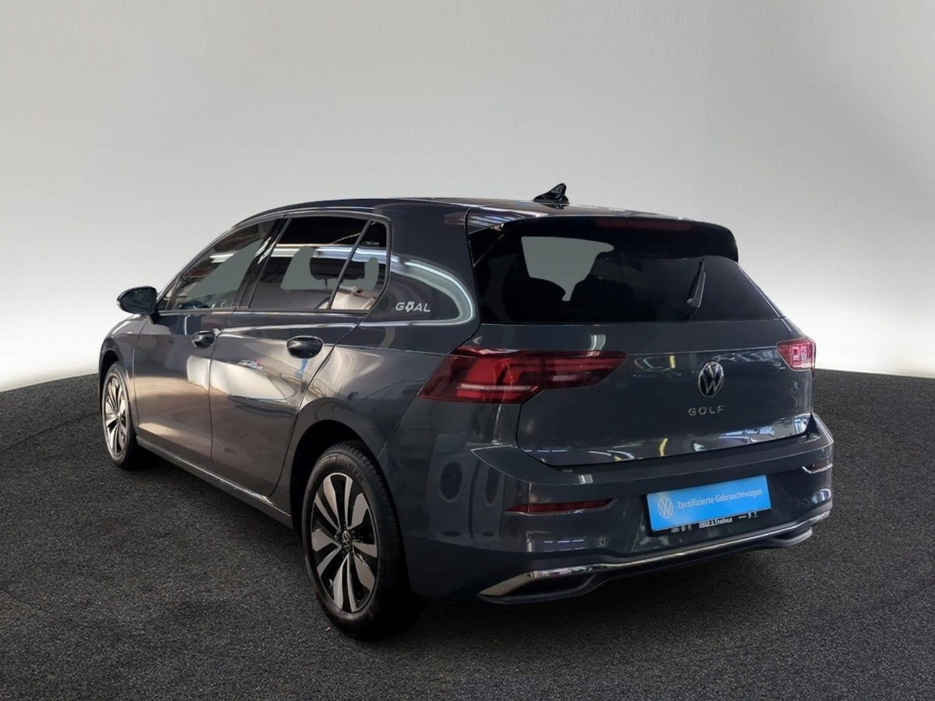 Volkswagen Golf Life