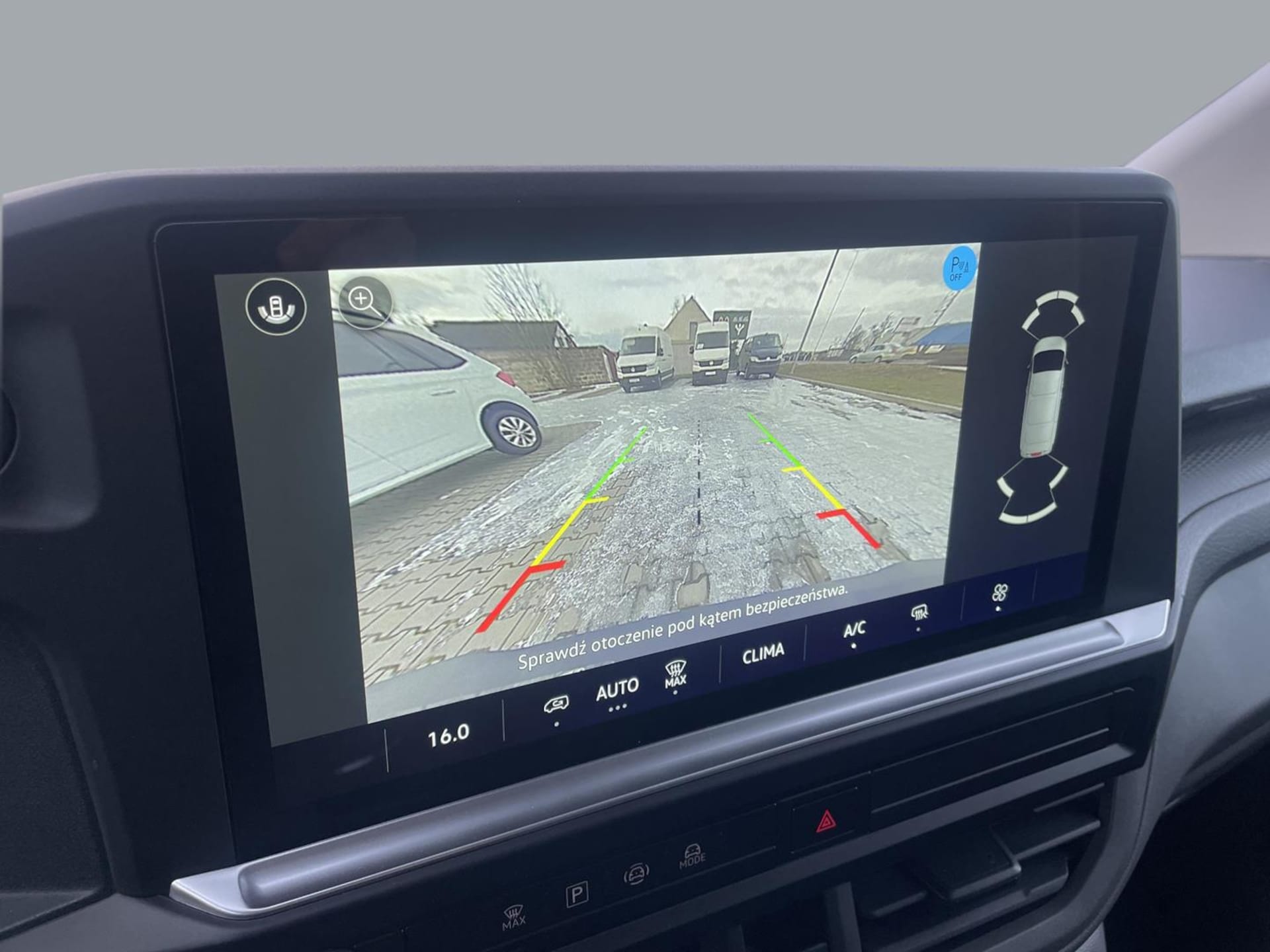 Volkswagen Transporter Furgon długi rozstaw osi