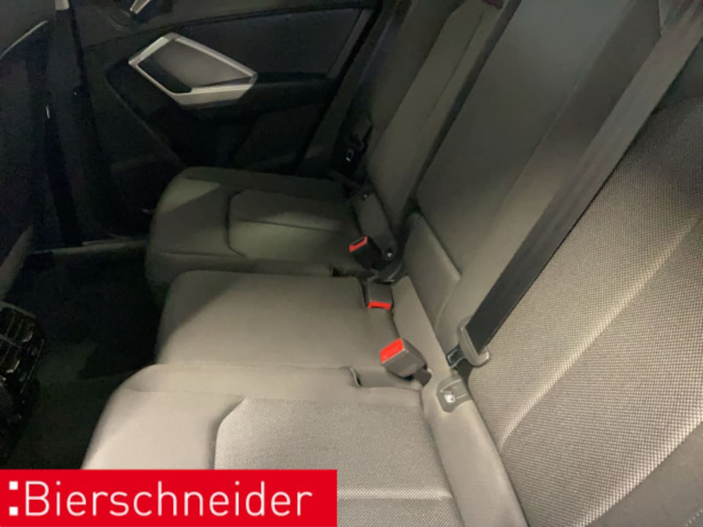 Bild über Audi Q3 advanced 35 TFSI S tronic - für weitere Informationen kontaktieren Sie den Audi Partner