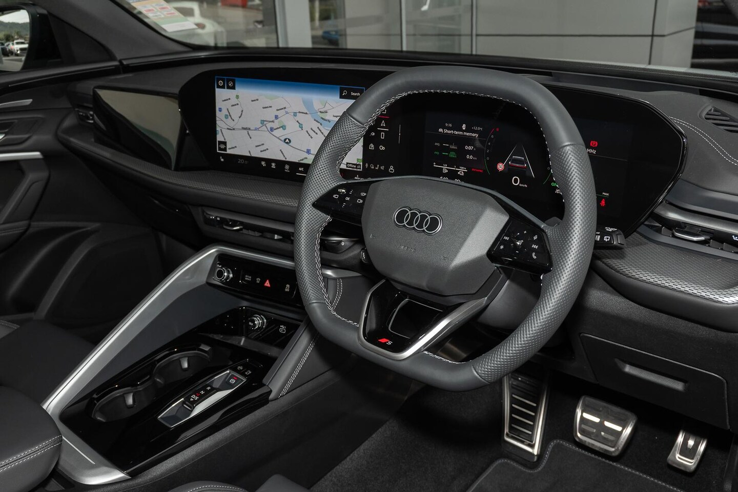 Image about Audi Q5 SUV e-hybrid quattro S tronic