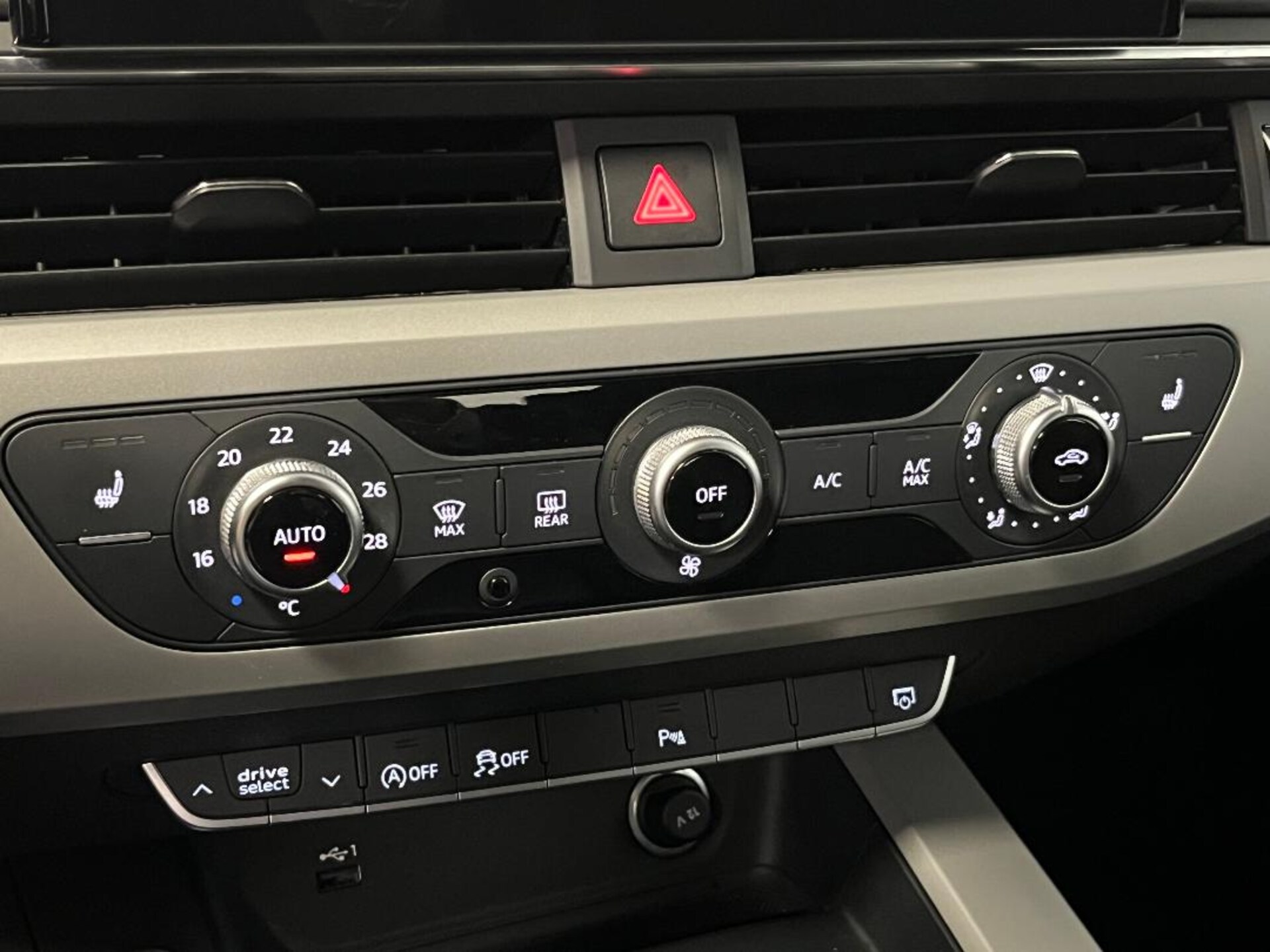 Audi A4 Avant S line
