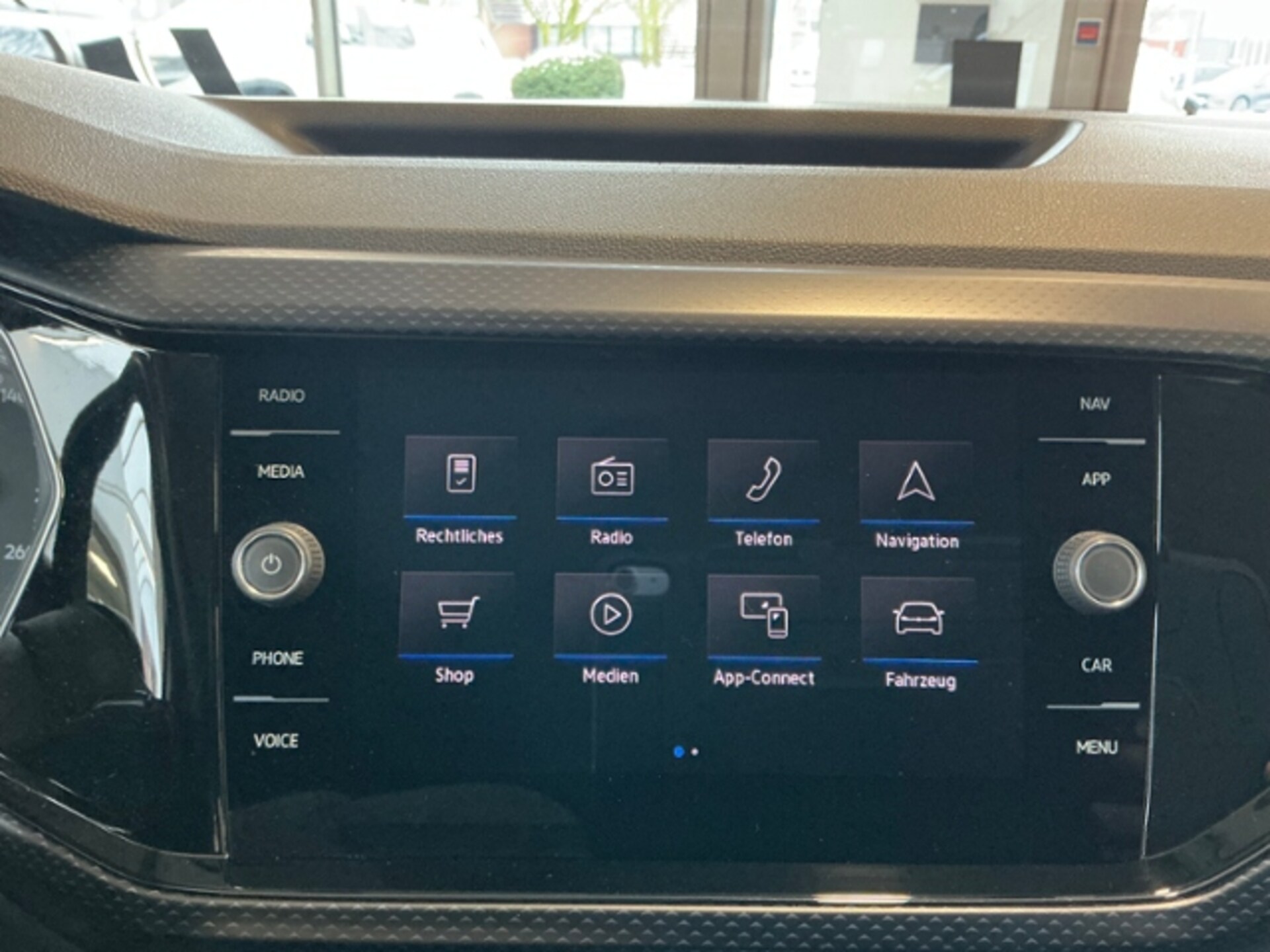 Volkswagen T-Cross United