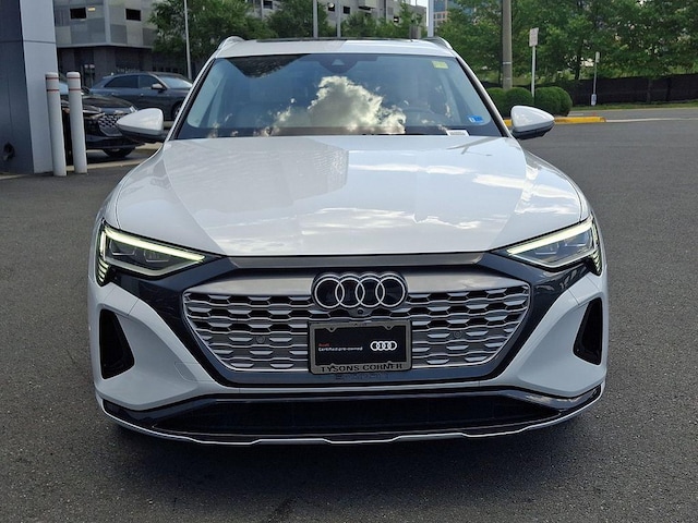 2024 Audi Q8 e-tron