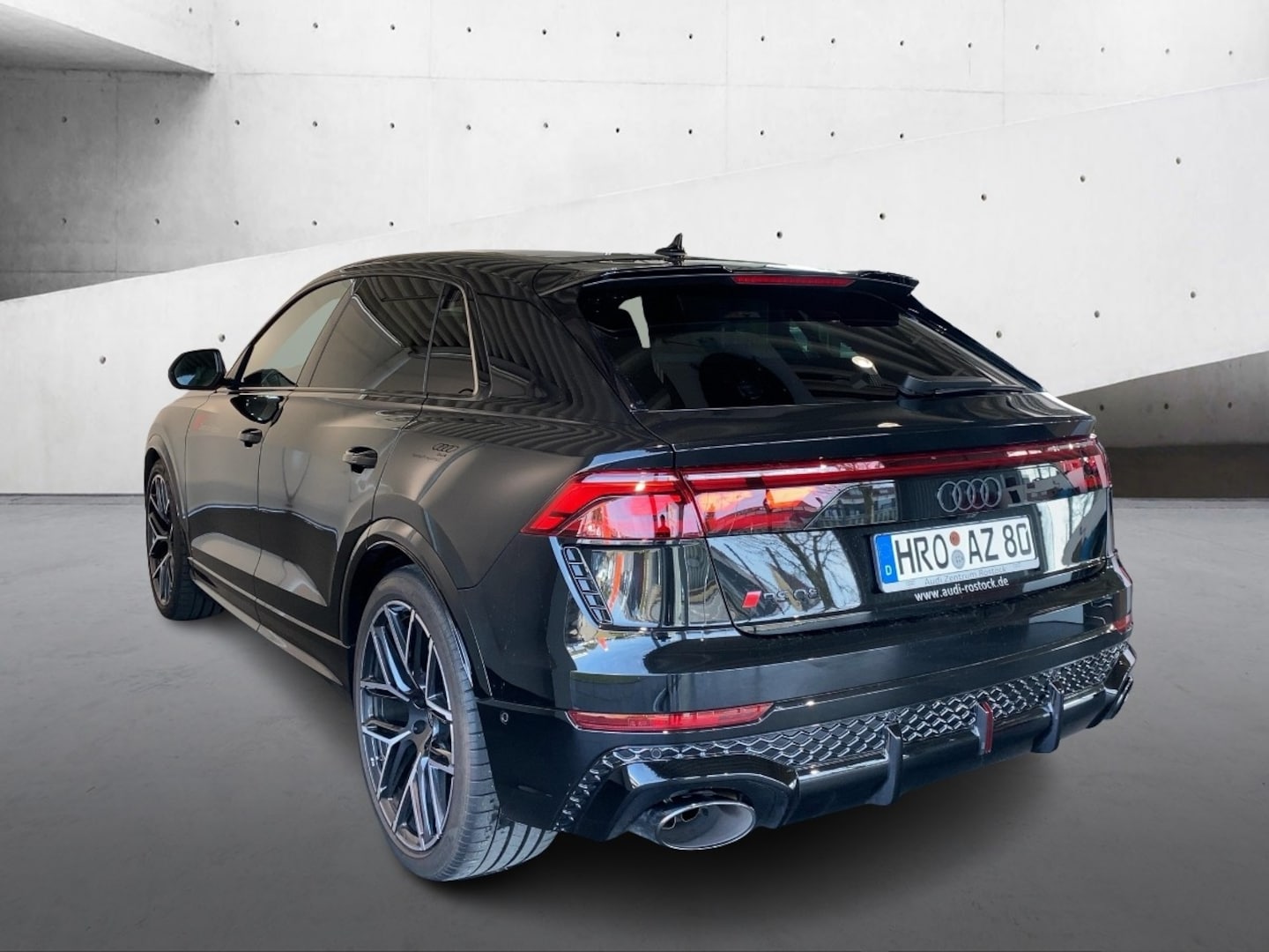 Bild über Audi RS Q8 SUV TFSI quattro tiptronic - für weitere Informationen kontaktieren Sie den Audi Partner