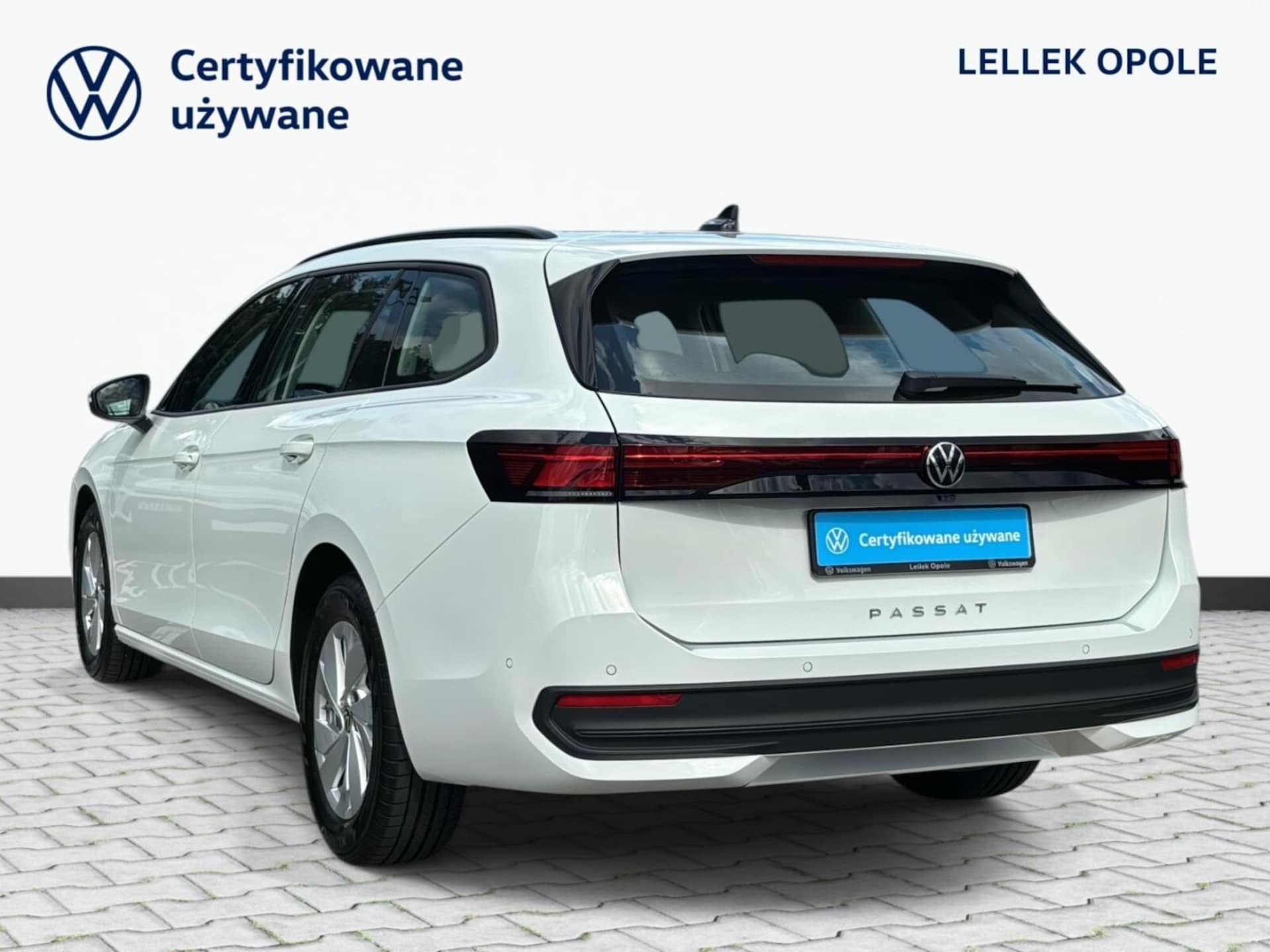 Volkswagen Passat Model bazowy