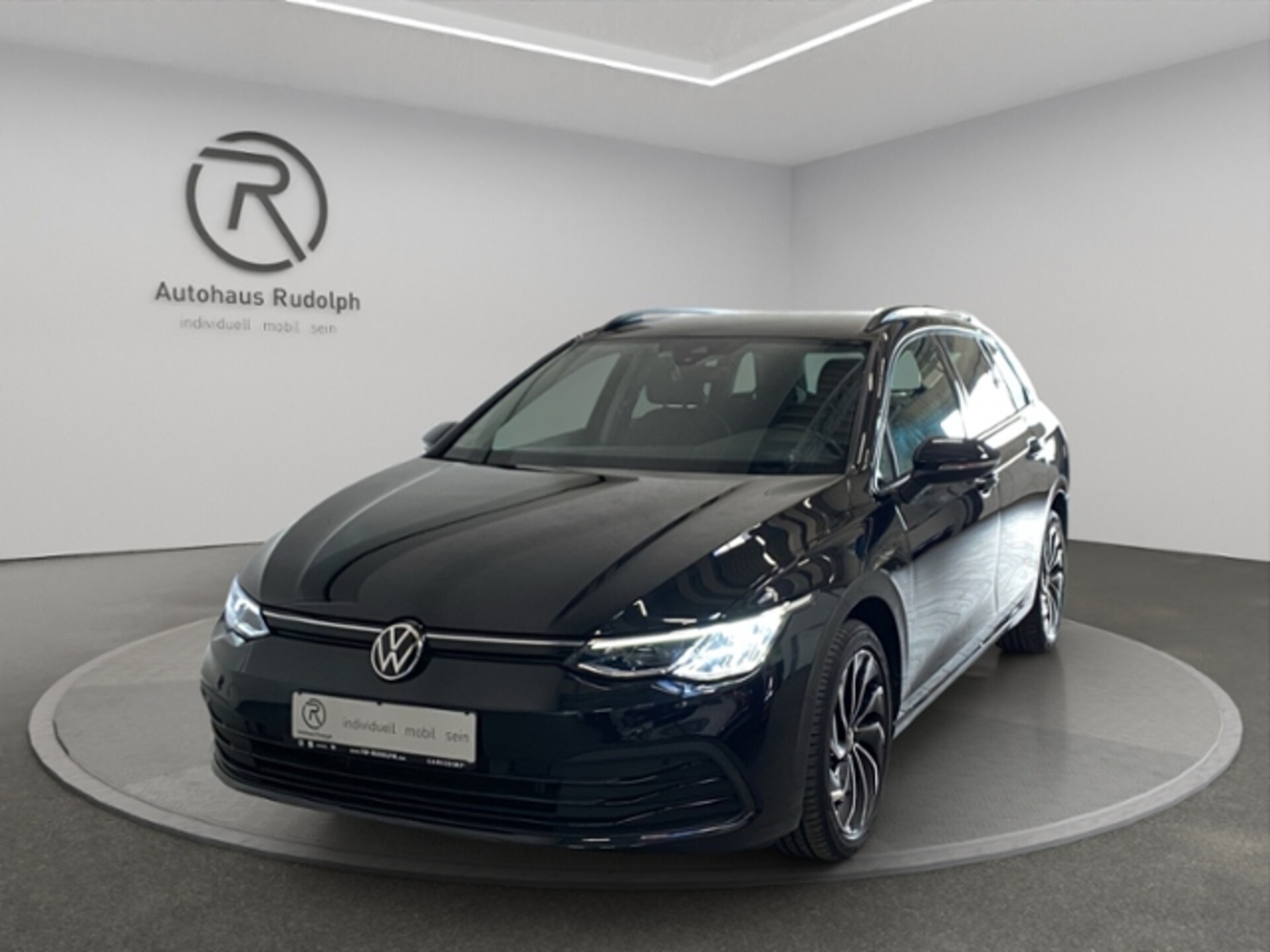 Volkswagen Golf Variant Life
