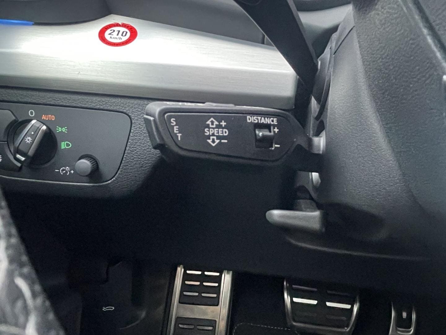 Bild über Audi Q5 Sportback 40 TDI quattro S tronic - für weitere Informationen kontaktieren Sie den Audi Partner