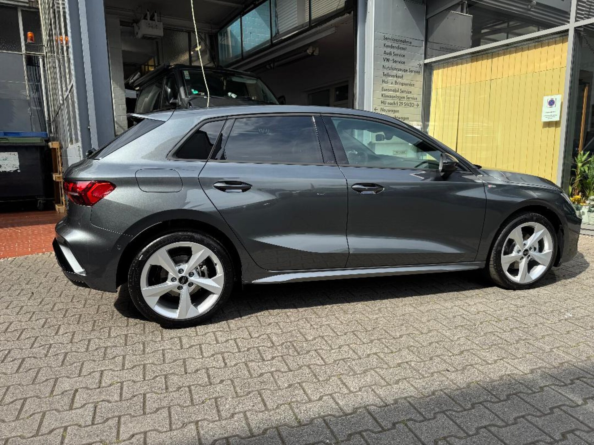 Audi A3 Sportback S line