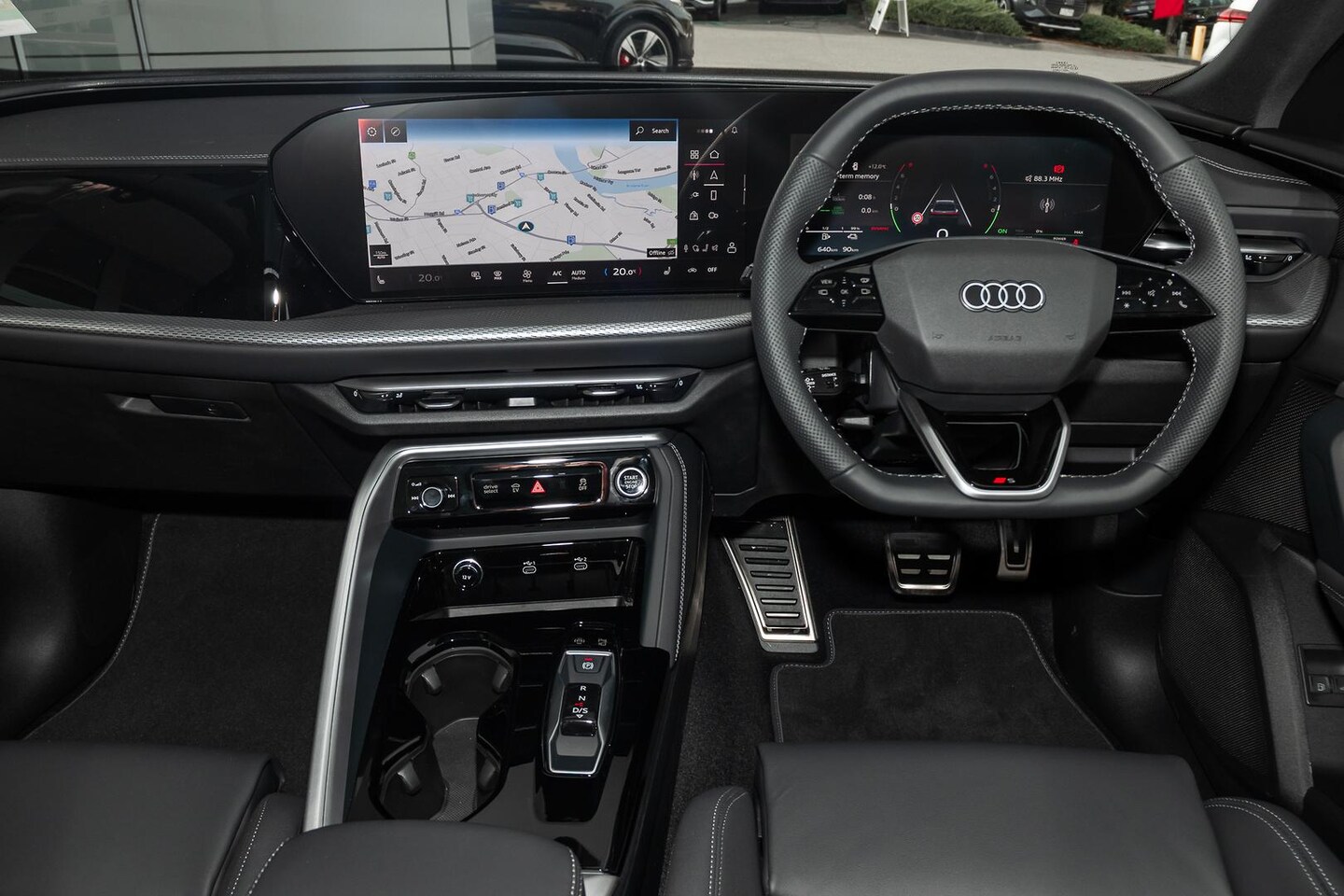 Image about Audi Q5 SUV e-hybrid quattro S tronic