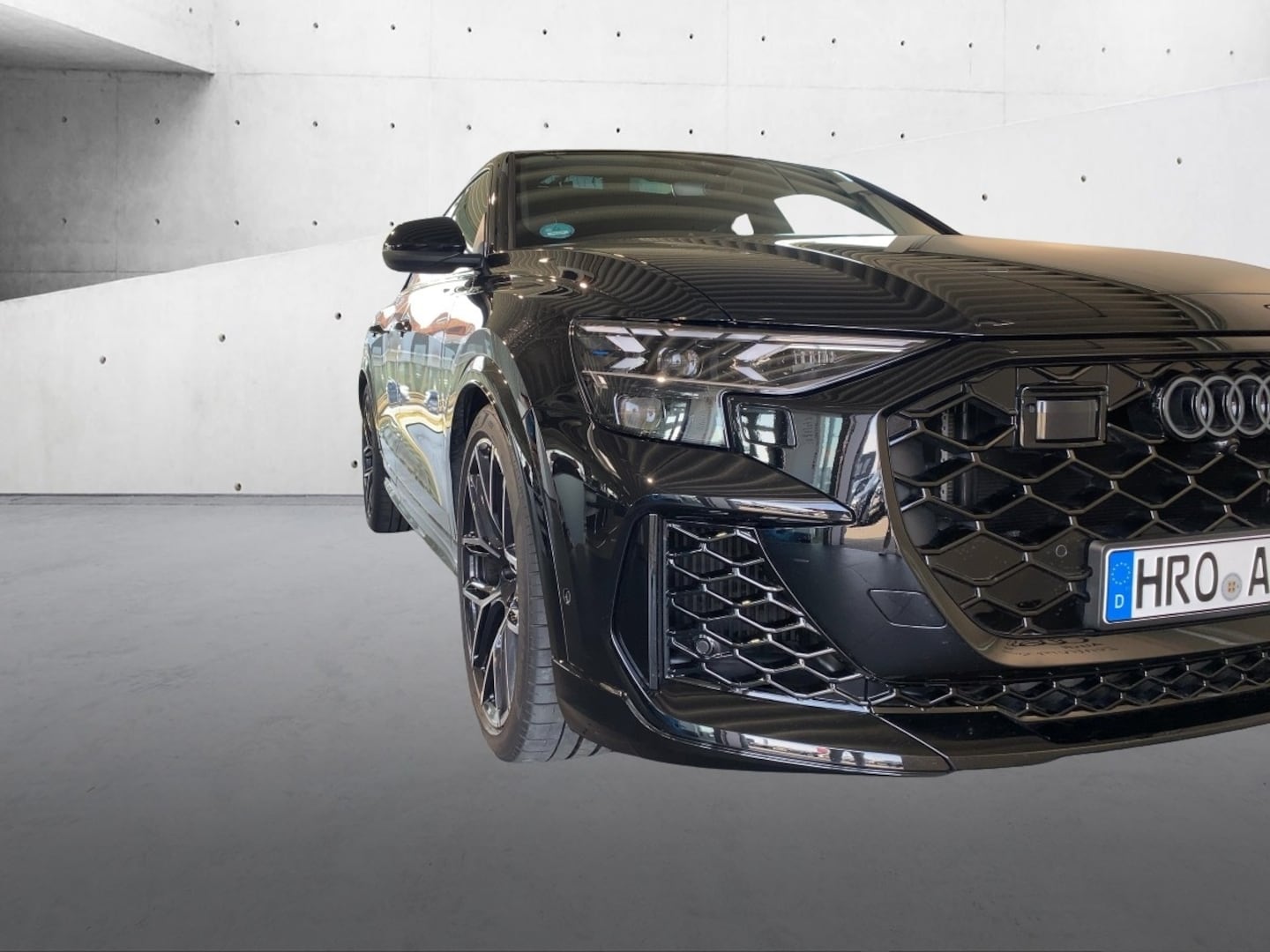 Bild über Audi RS Q8 SUV TFSI quattro tiptronic - für weitere Informationen kontaktieren Sie den Audi Partner