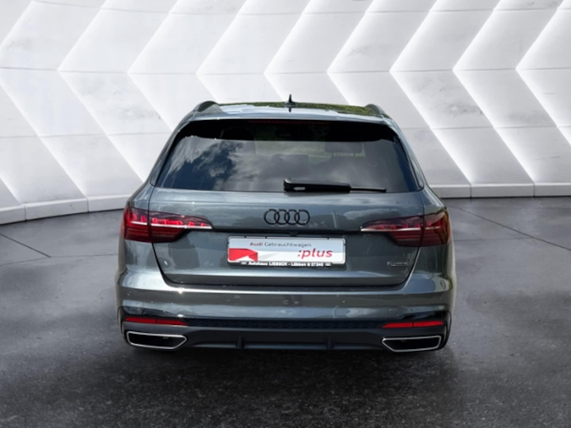 Audi A4 Avant S line