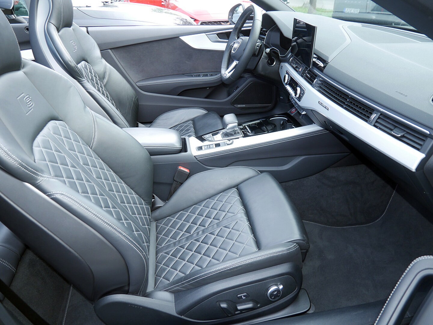 Bild über Audi S5 Cabriolet TFSI quattro tiptronic - für weitere Informationen kontaktieren Sie den Audi Partner