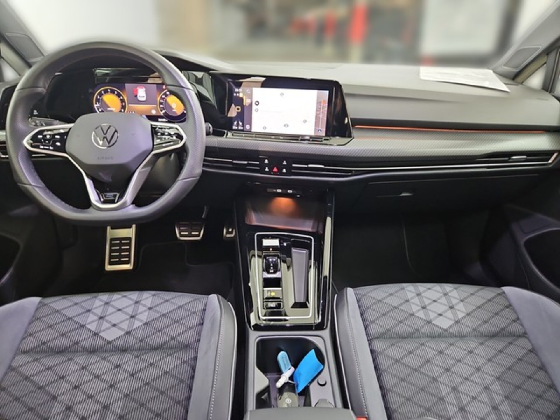 Volkswagen Golf R-Line