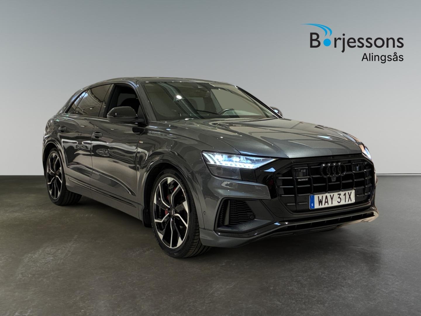 Bild som visar&nbsp;Audi Q8 TFSI e&nbsp;Q8 60 TFSI e quattro S line 462 hk tiptronic - för mer information kontakta din Audi Partner