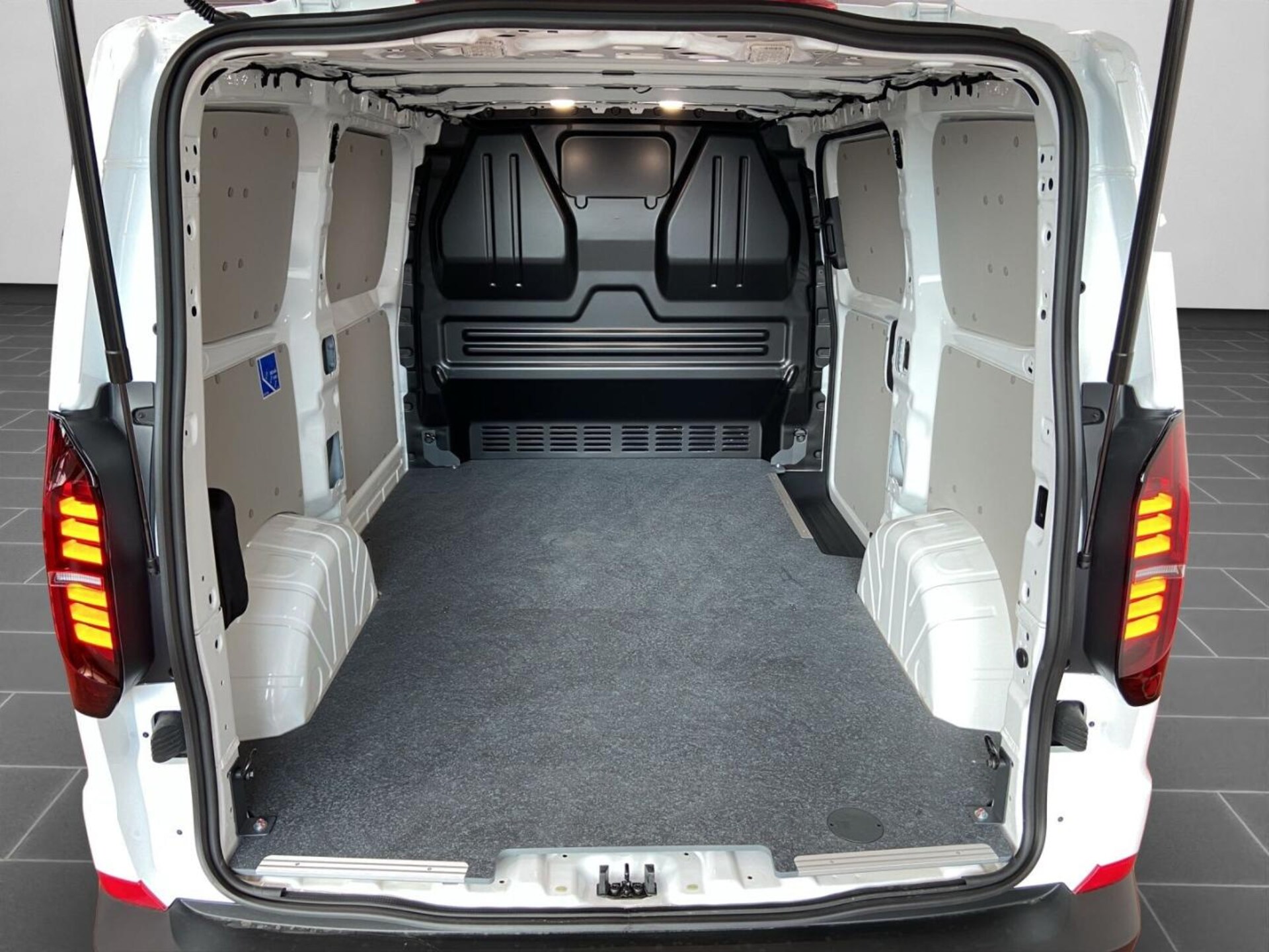 Volkswagen Transporter Kasten kurzer Radstand