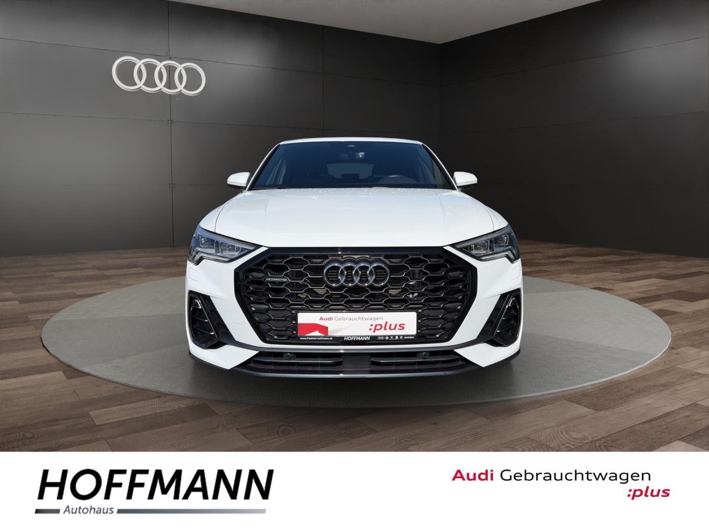 Bild über Audi Q3 Sportback 40 TFSI quattro S tronic - für weitere Informationen kontaktieren Sie den Audi Partner