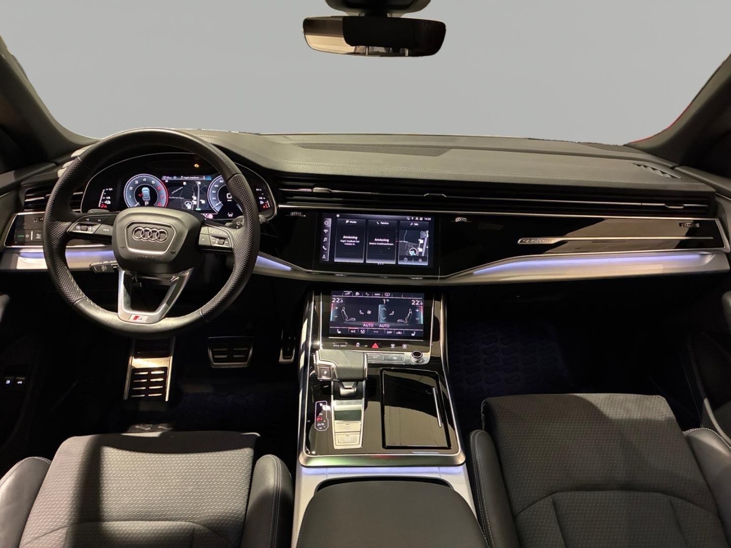 Bild som visar Audi Q8 TFSI e Q8 60 TFSI e quattro S line 462 hk tiptronic - för mer information kontakta din Audi Partner