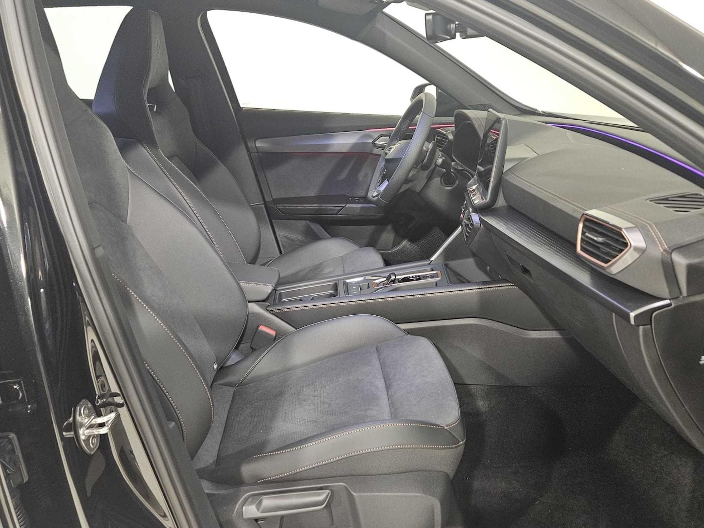 CUPRA Formentor 1.5 eTSI Beyond DSG 110 kW (150 CV) — photo 5