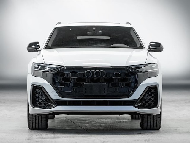2025 Audi Q8