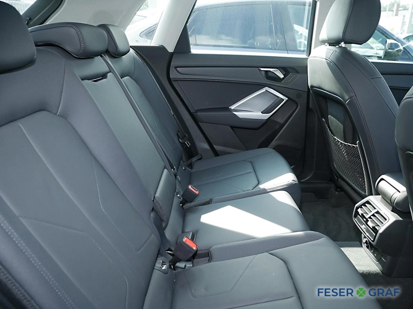 Bild über Audi Q3 35 TDI S tronic - für weitere Informationen kontaktieren Sie den Audi Partner