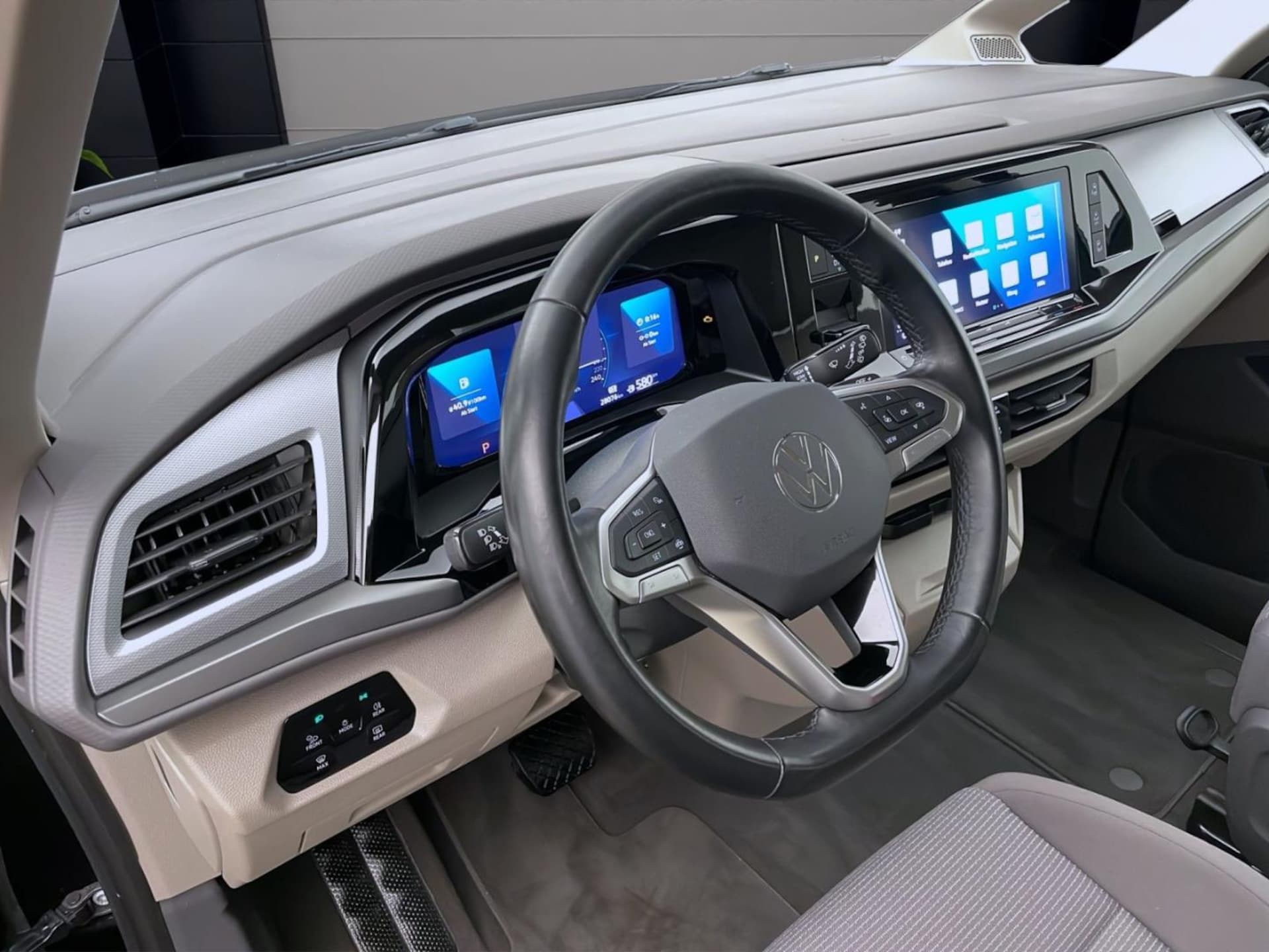 Volkswagen Multivan Basis-Modell