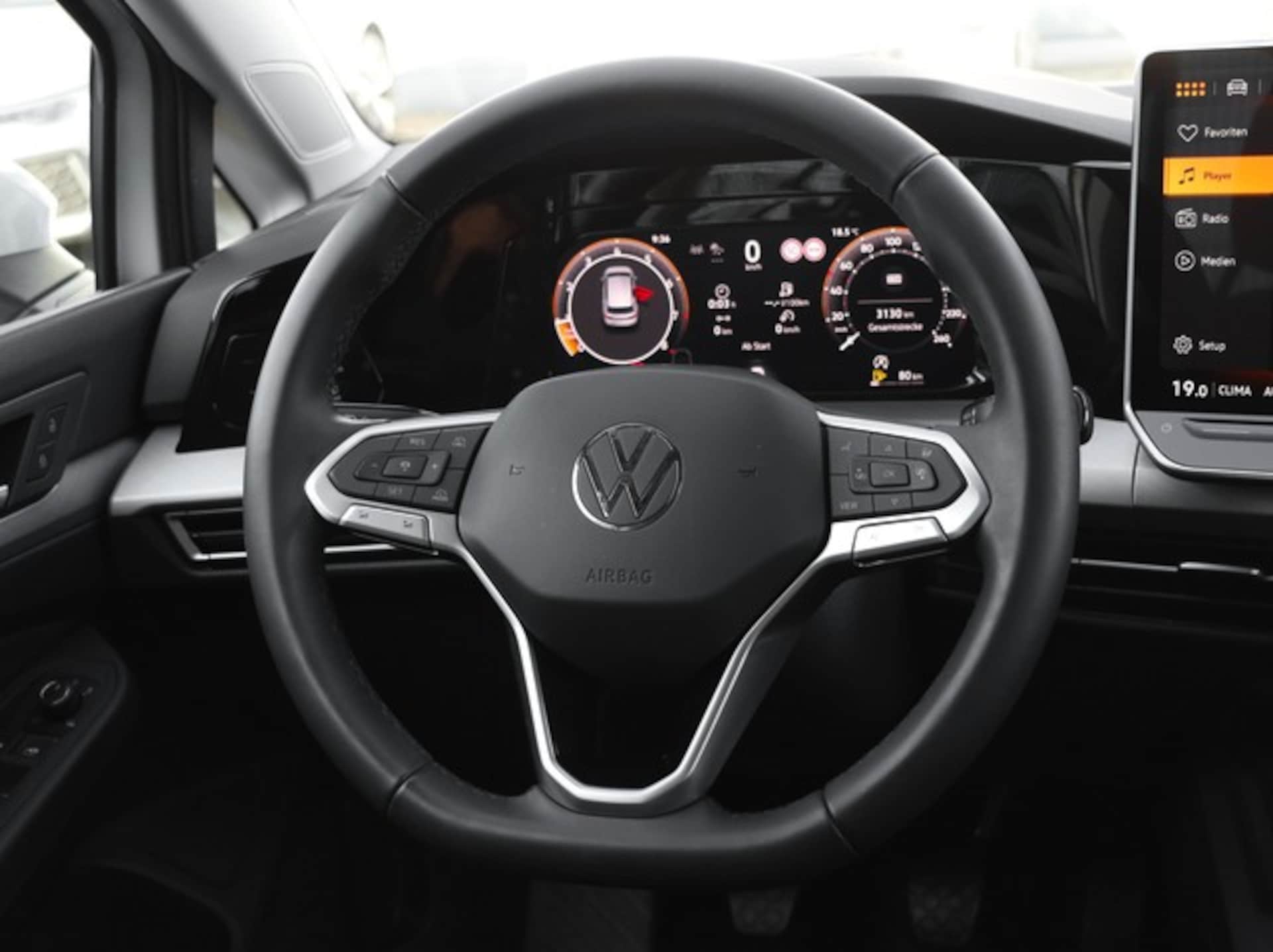 Volkswagen Golf Life
