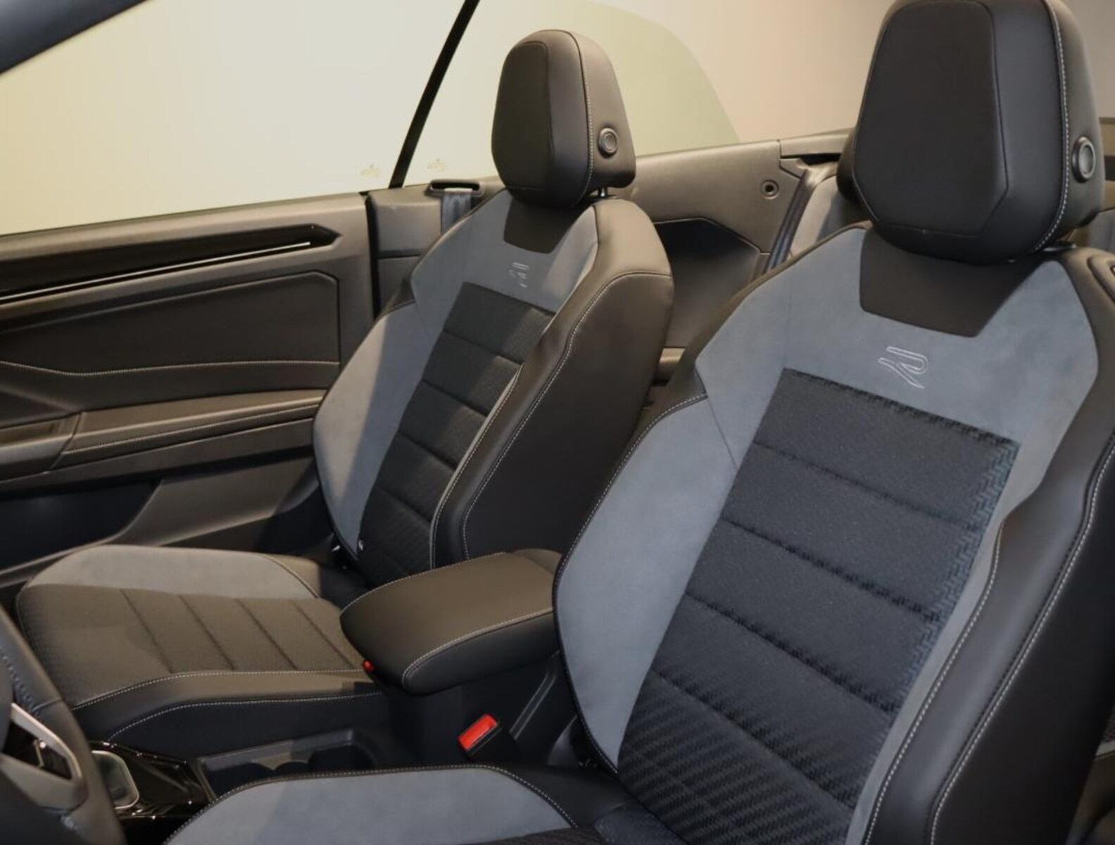 Volkswagen T-Roc Cabriolet – Bild 14