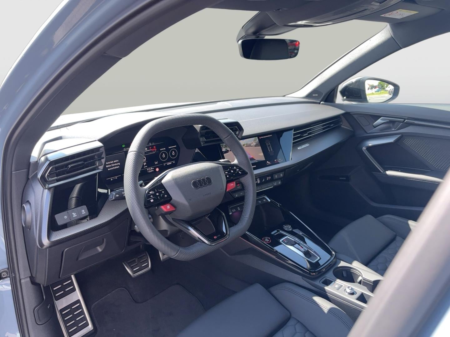 Bild über Audi RS 3 Sportback TFSI quattro S tronic - für weitere Informationen kontaktieren Sie den Audi Partner
