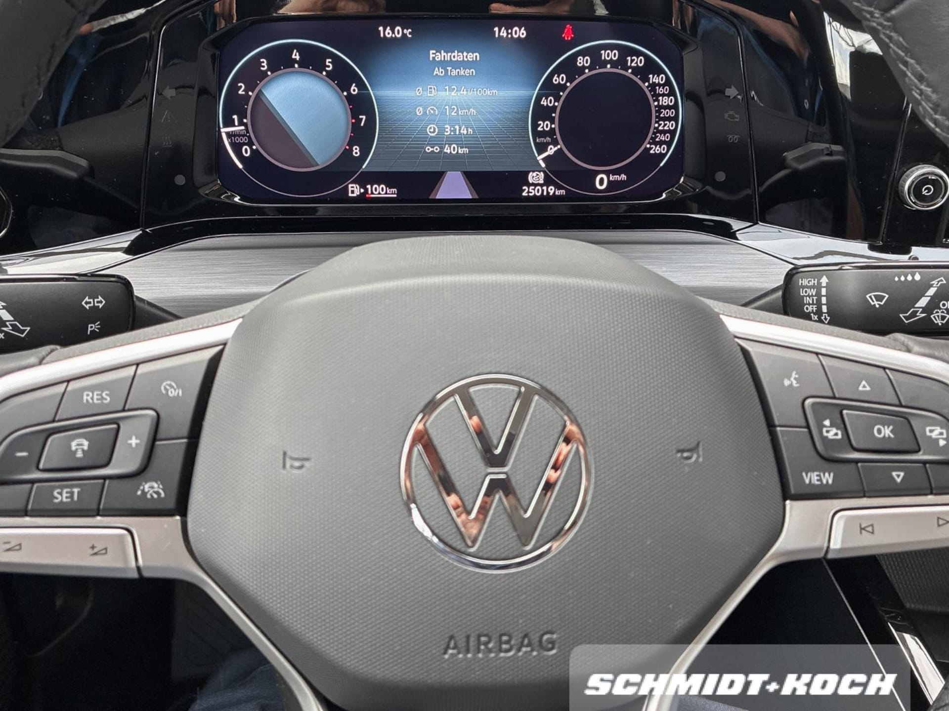 Volkswagen Golf Style