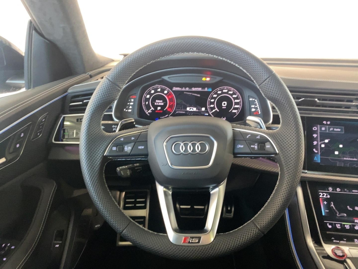 Bild über Audi RS Q8 SUV TFSI quattro tiptronic - für weitere Informationen kontaktieren Sie den Audi Partner
